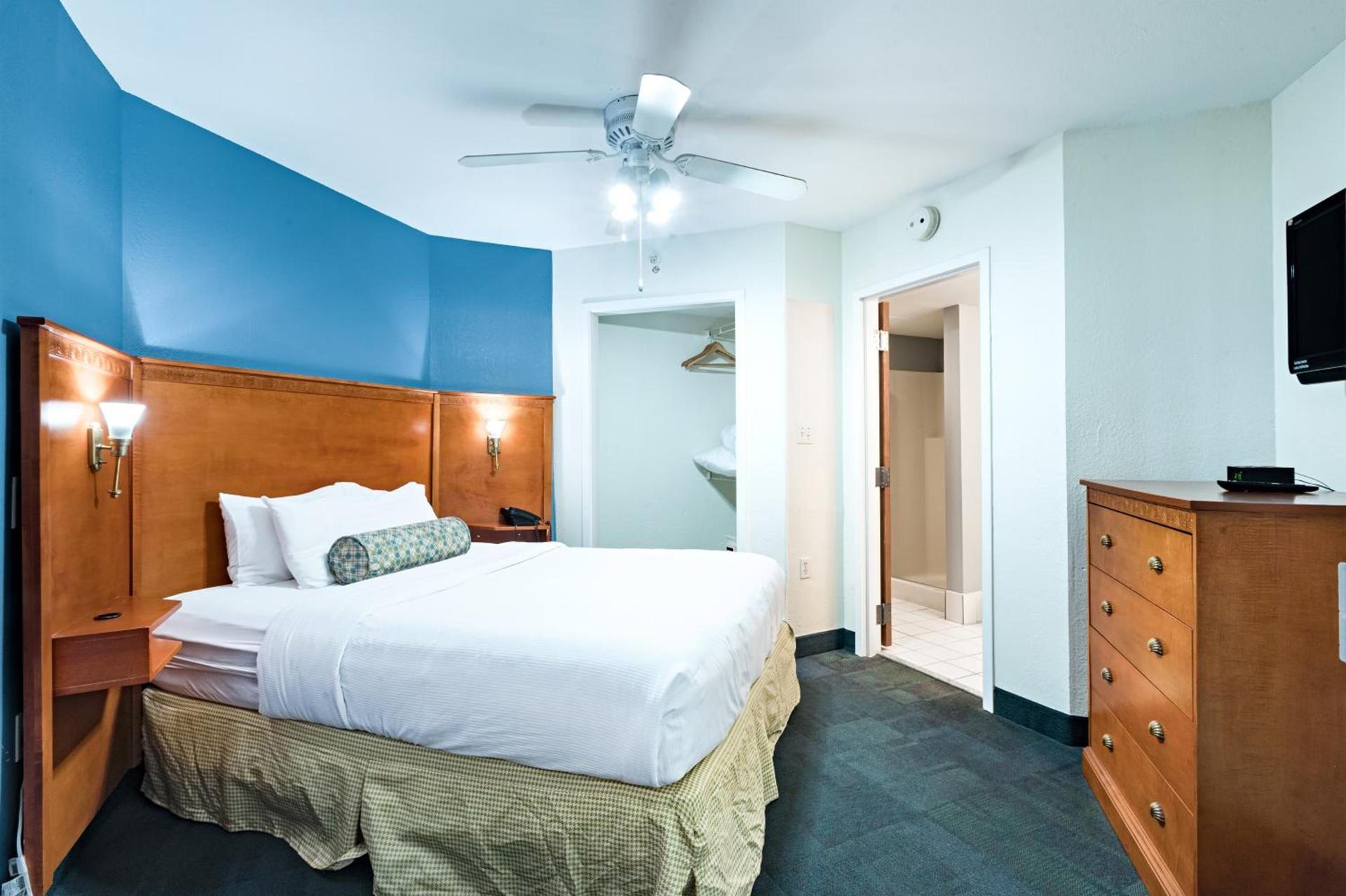 Ocean Sands Resort, Oceanfront, Virginia Beach by Vacatia photo 63