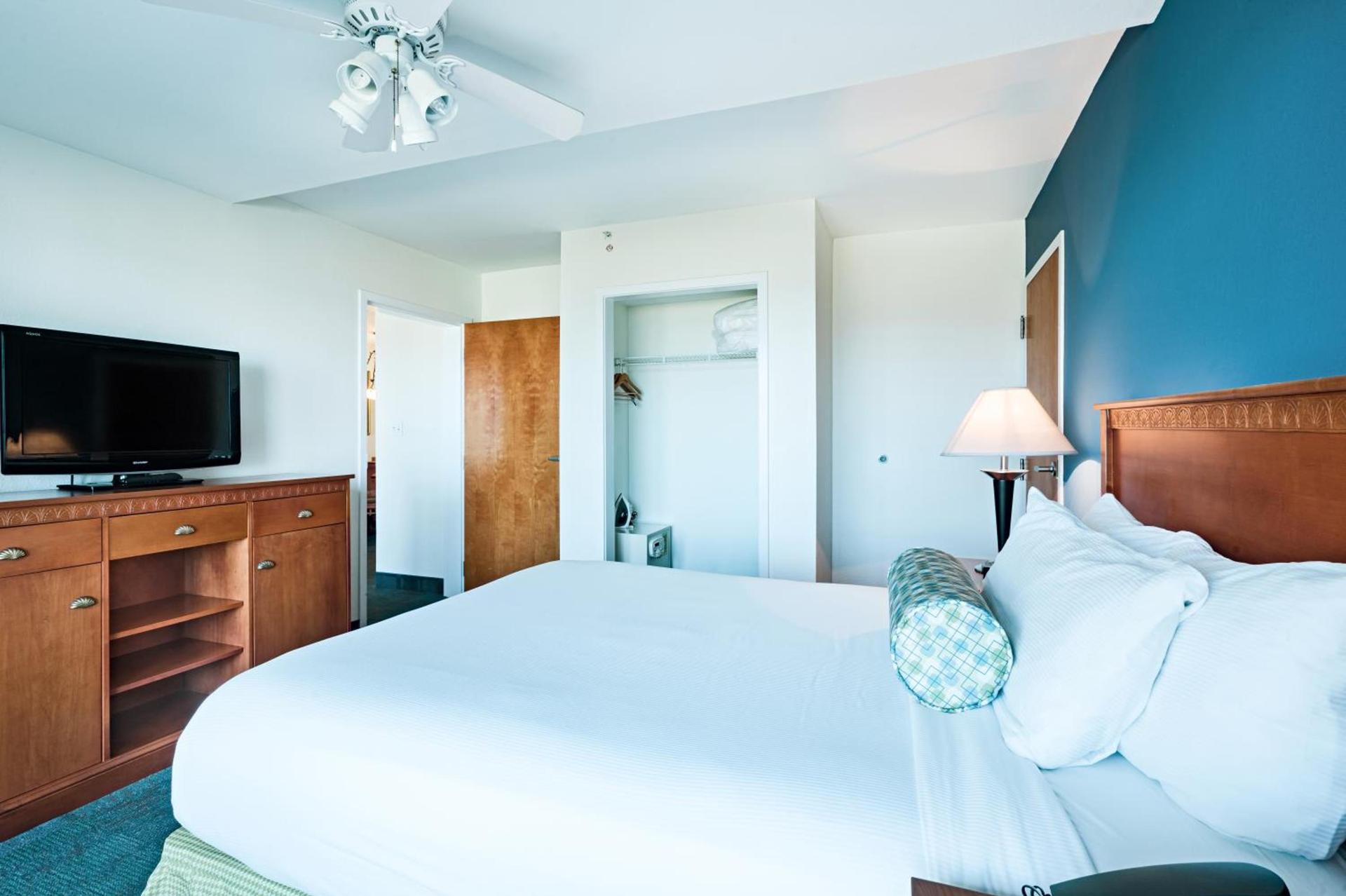 Ocean Sands Resort, Oceanfront, Virginia Beach by Vacatia photo 70