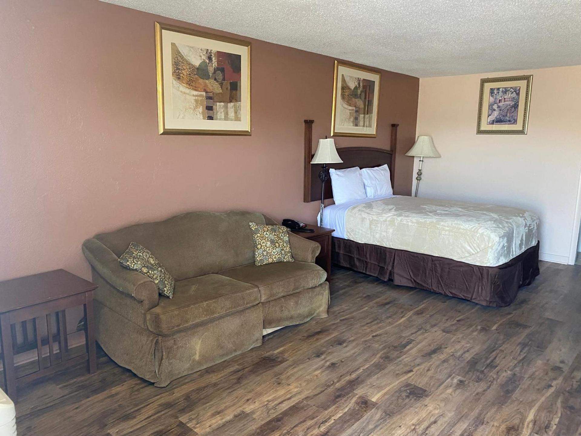 Luxury Inn photo 9