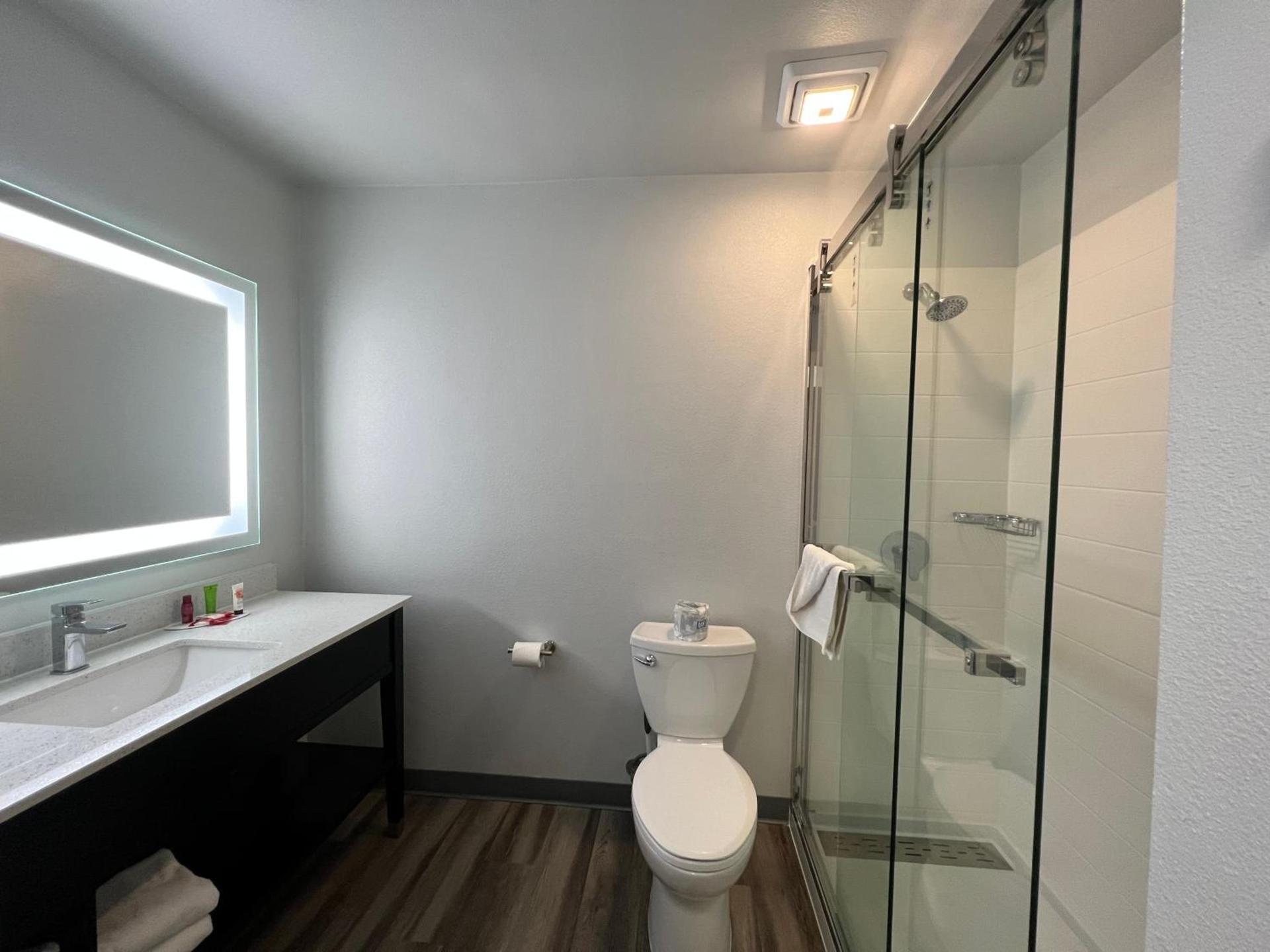 SureStay Plus Hotel by Best Western Mammoth Lakes photo 11