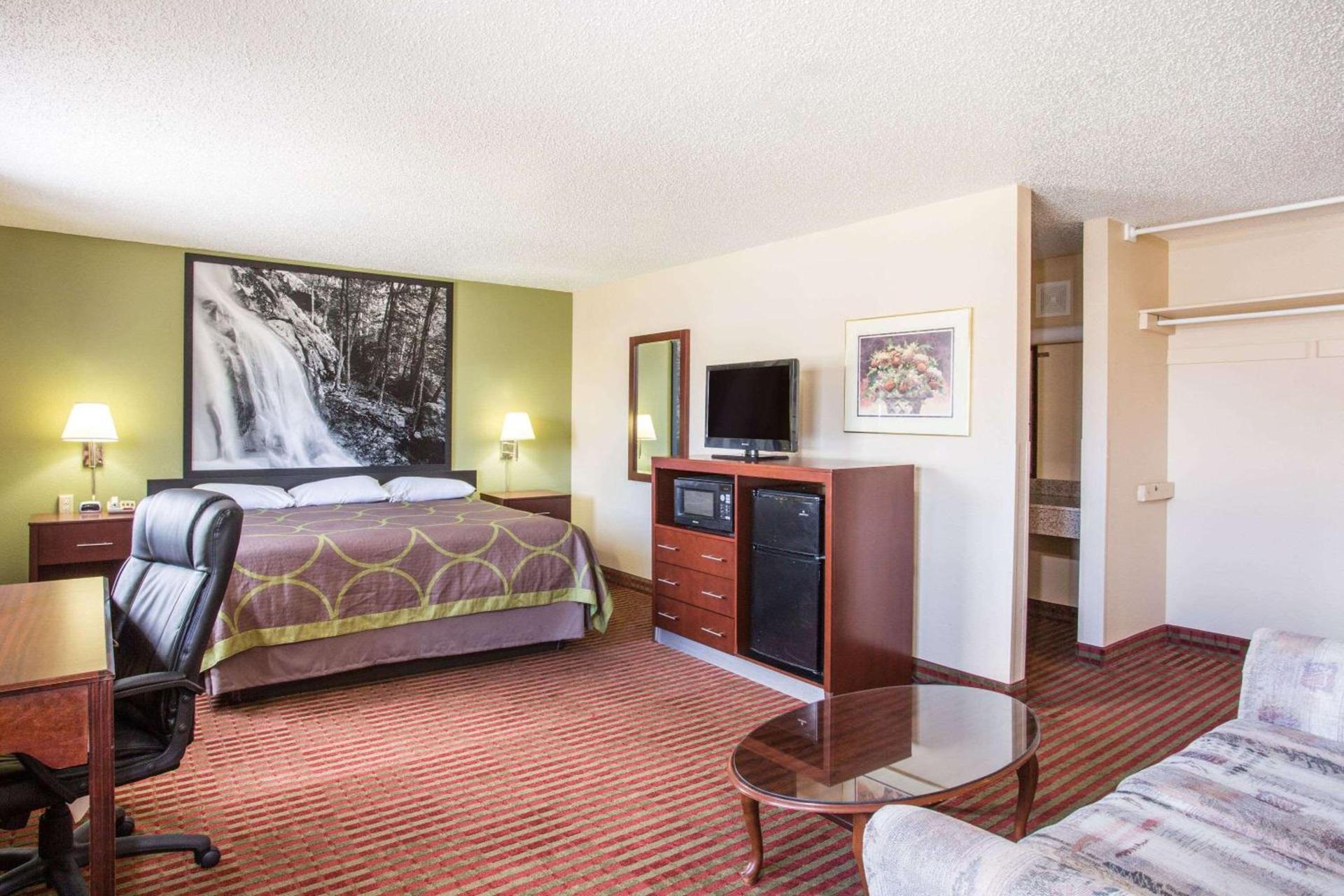 Super 8 by Wyndham Harrisonburg photo 13