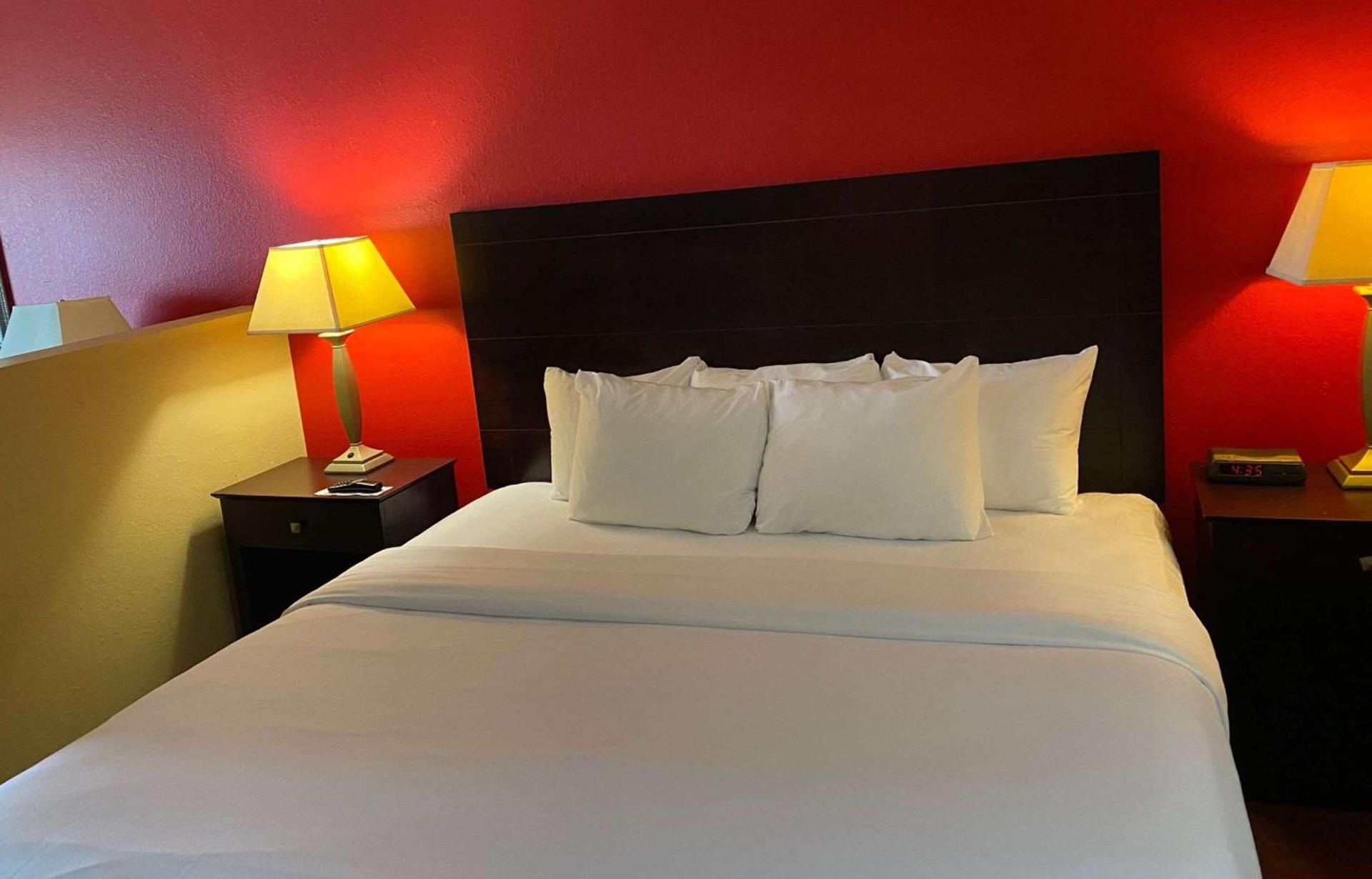 Comfort Inn & Suites Morton - Peoria photo 18