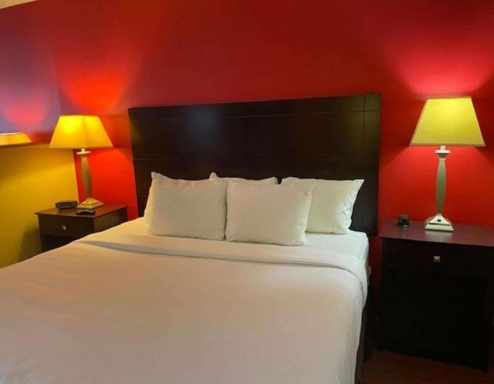 Comfort Inn & Suites Morton - Peoria photo 20