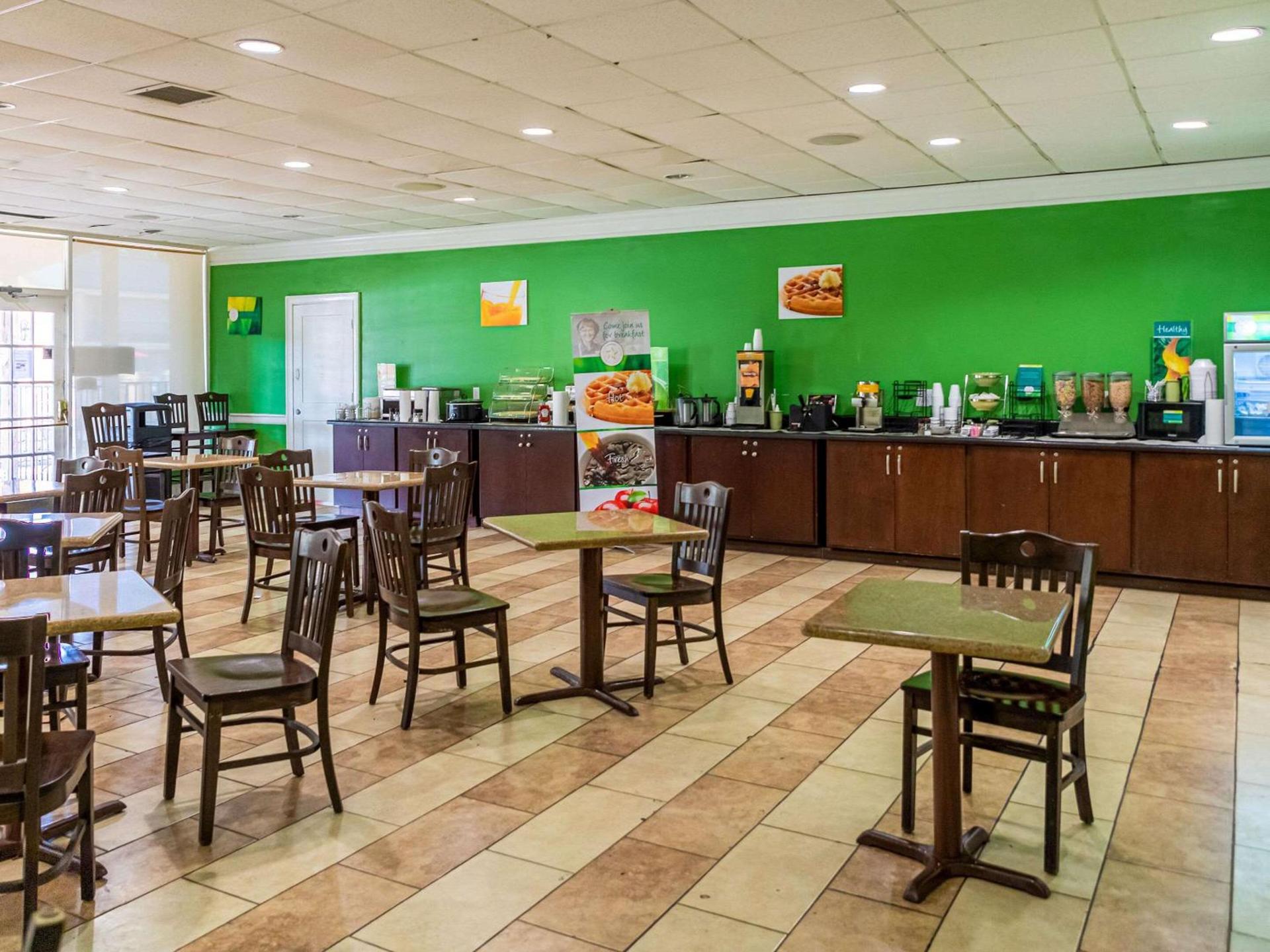 Quality Inn Richmond Hill - Savannah I-95 photo 8