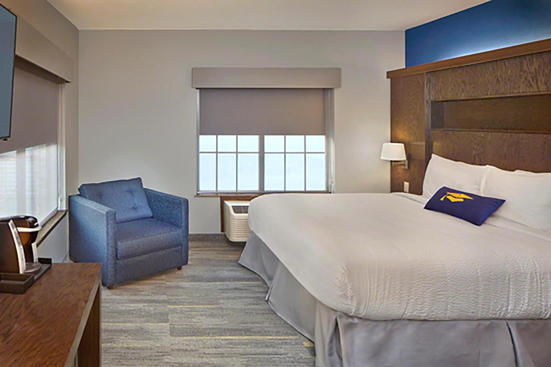 Scholar Morgantown, Tapestry Collection by Hilton photo 42