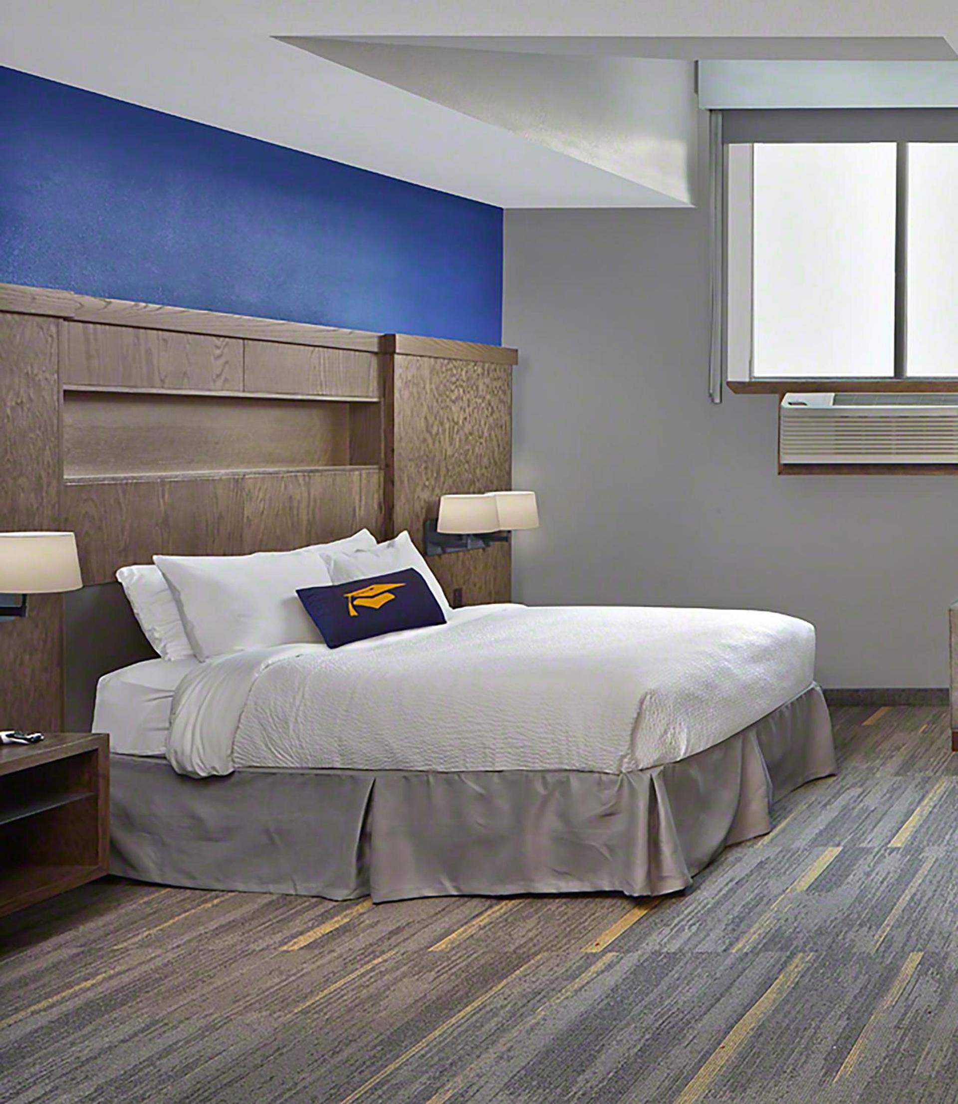 Scholar Morgantown, Tapestry Collection by Hilton photo 50