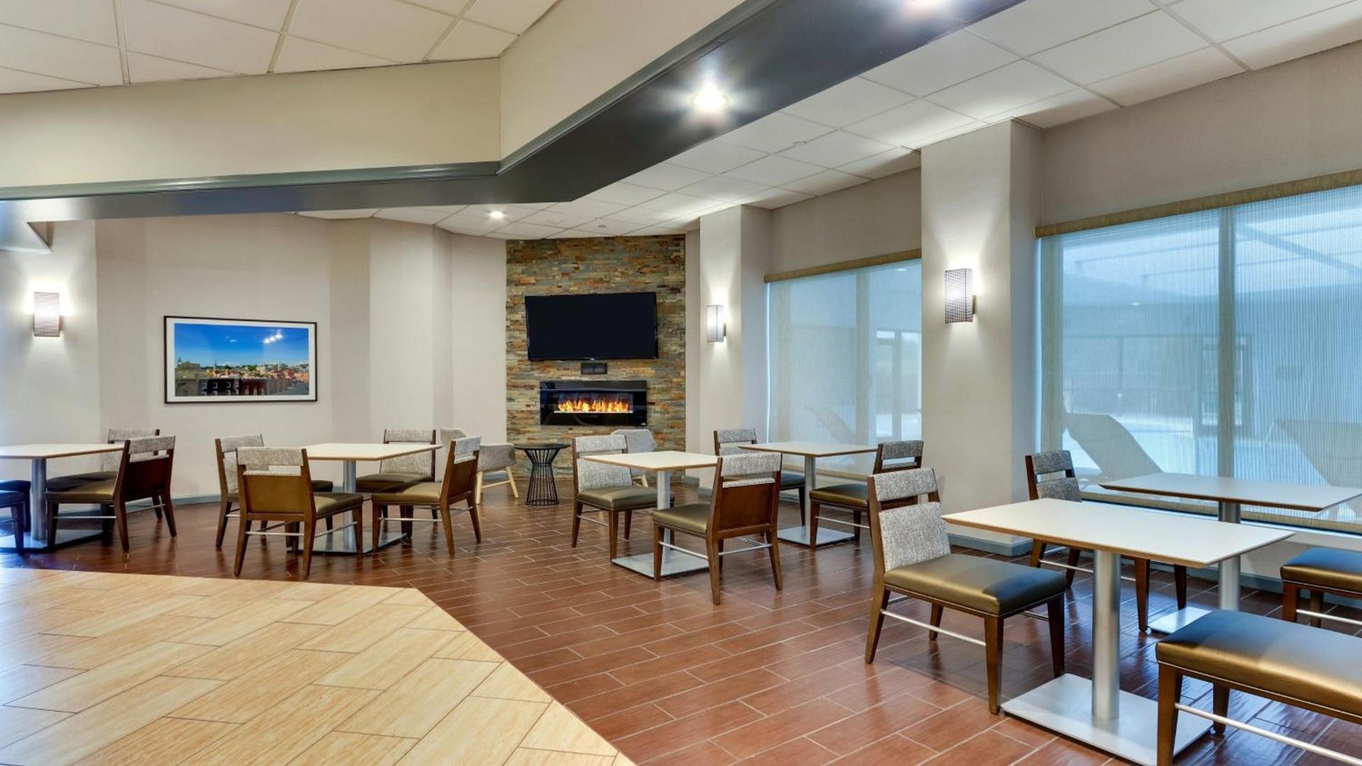 Holiday Inn Staunton Conference Center by IHG photo 59