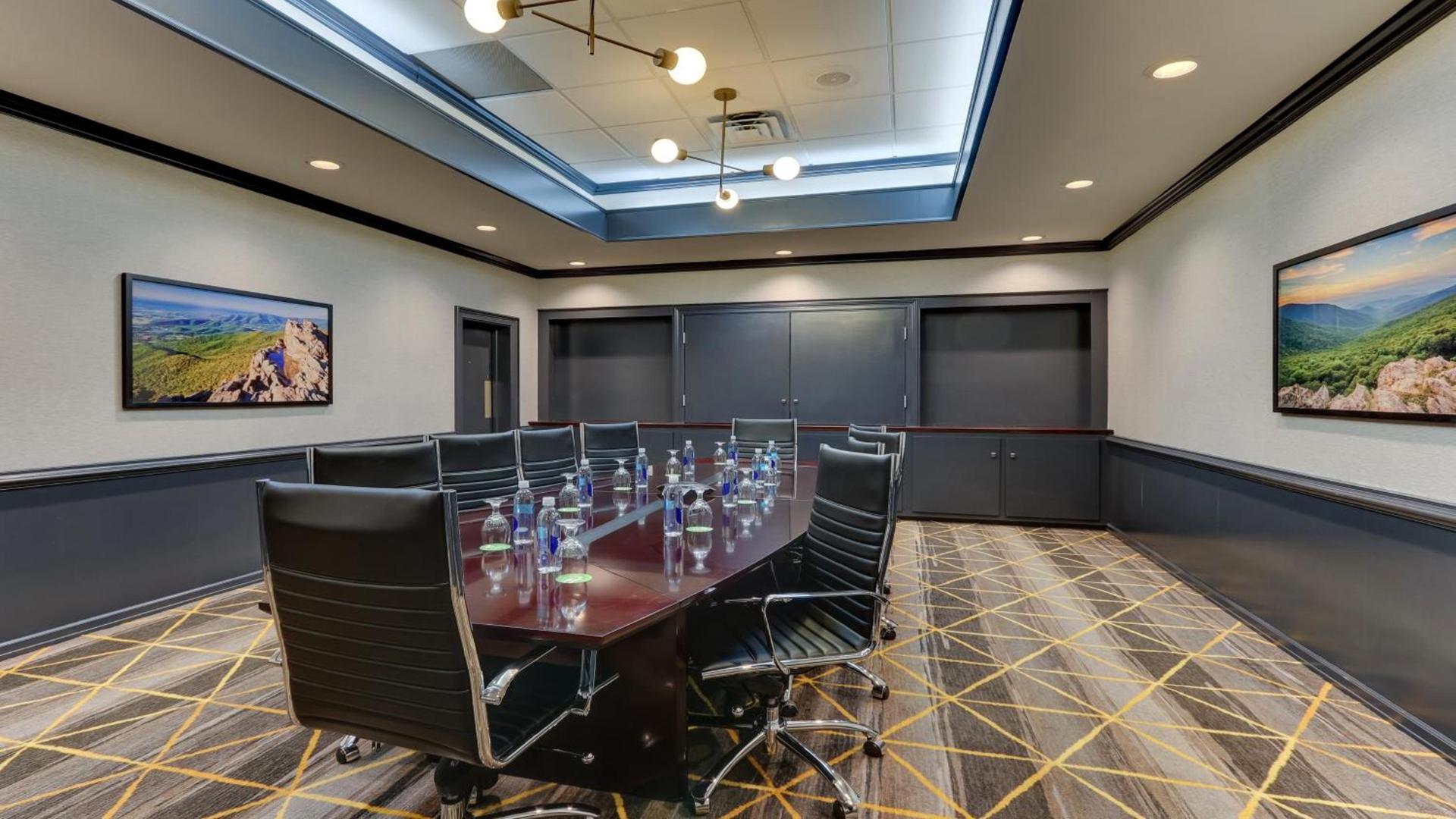 Holiday Inn Staunton Conference Center by IHG photo 44