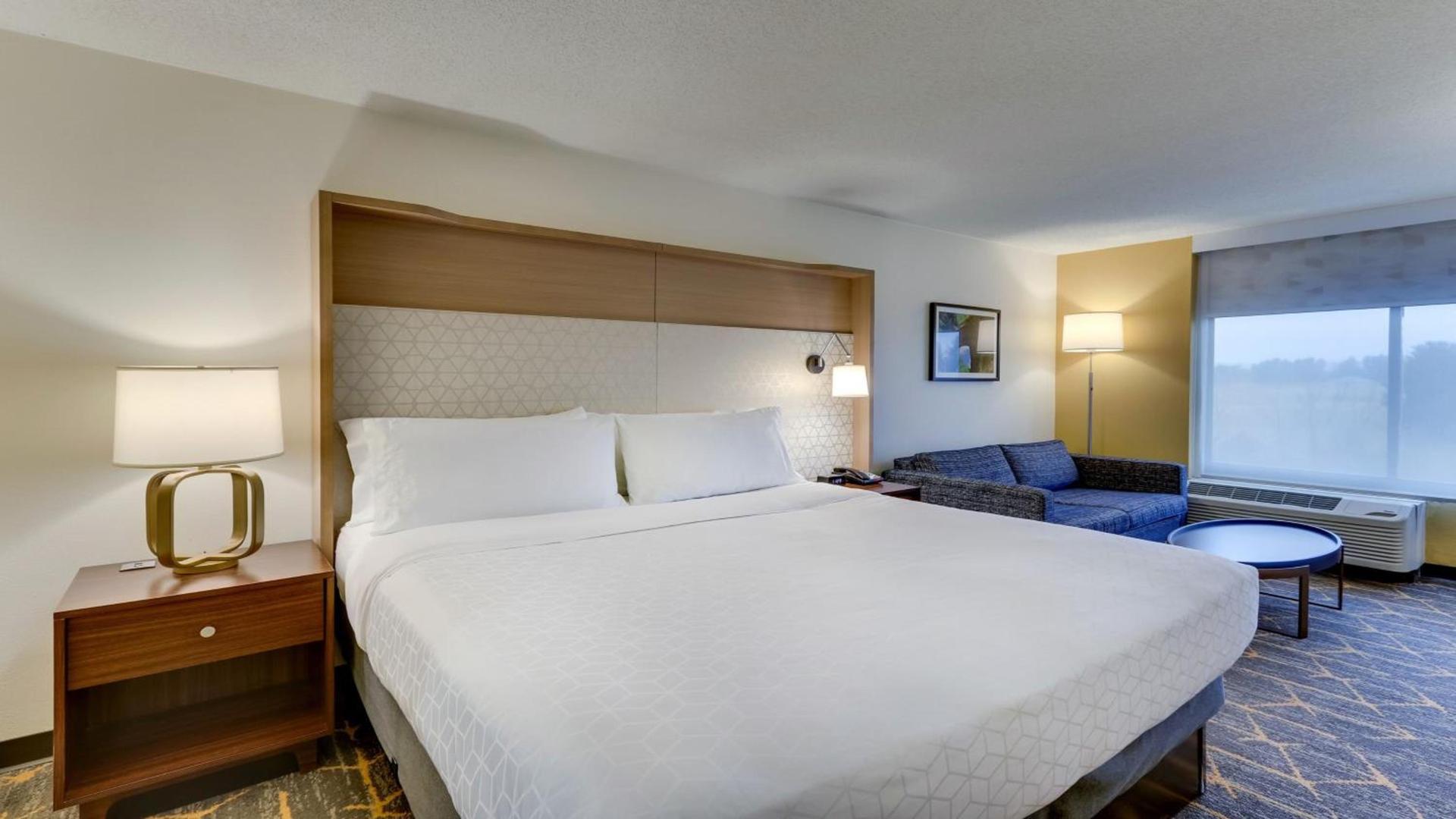 Holiday Inn Staunton Conference Center by IHG photo 82
