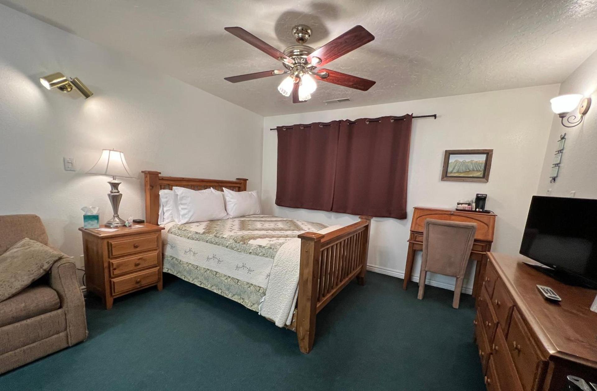 THE SNUGGLE INN photo 59