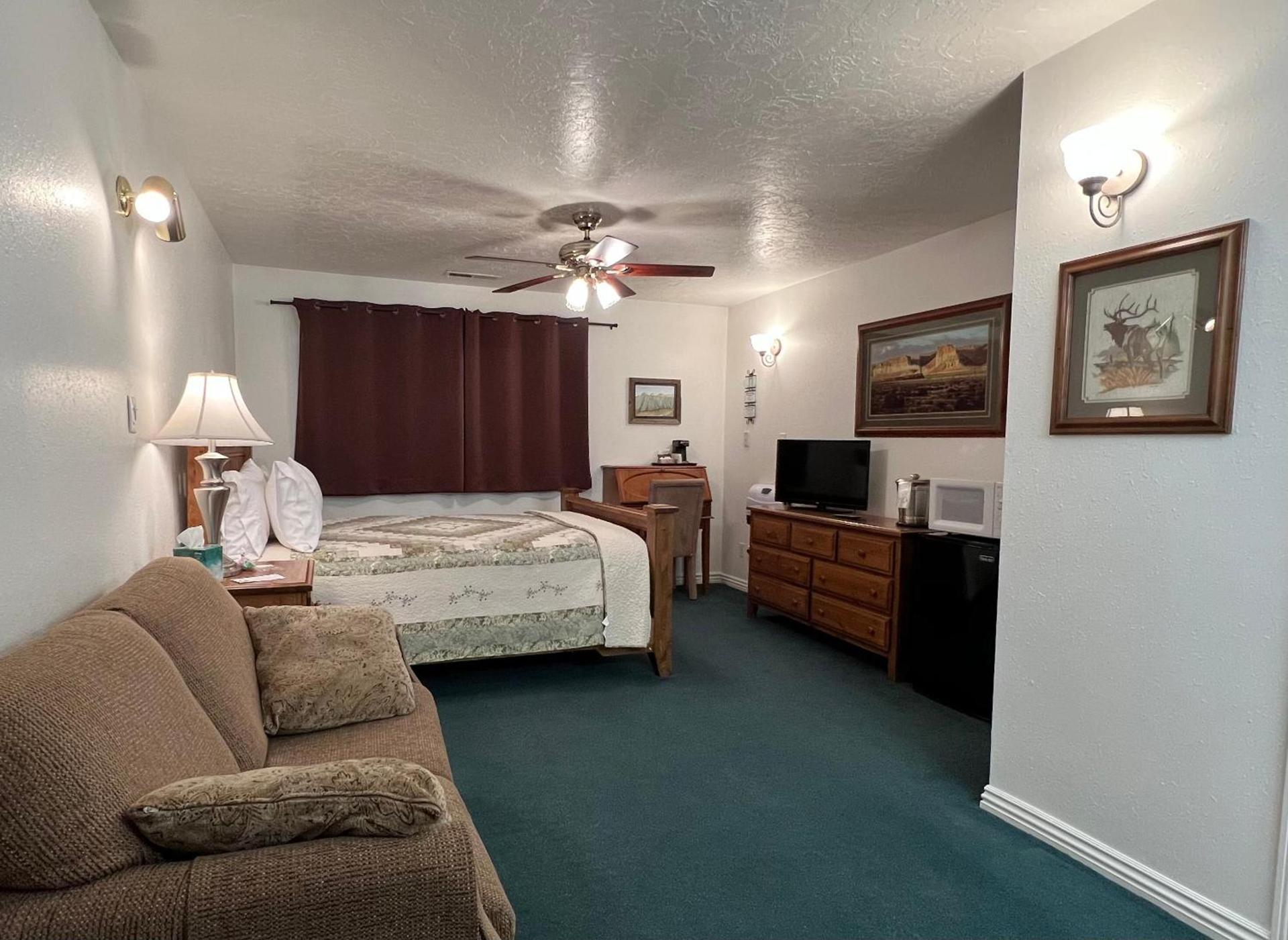 THE SNUGGLE INN photo 60