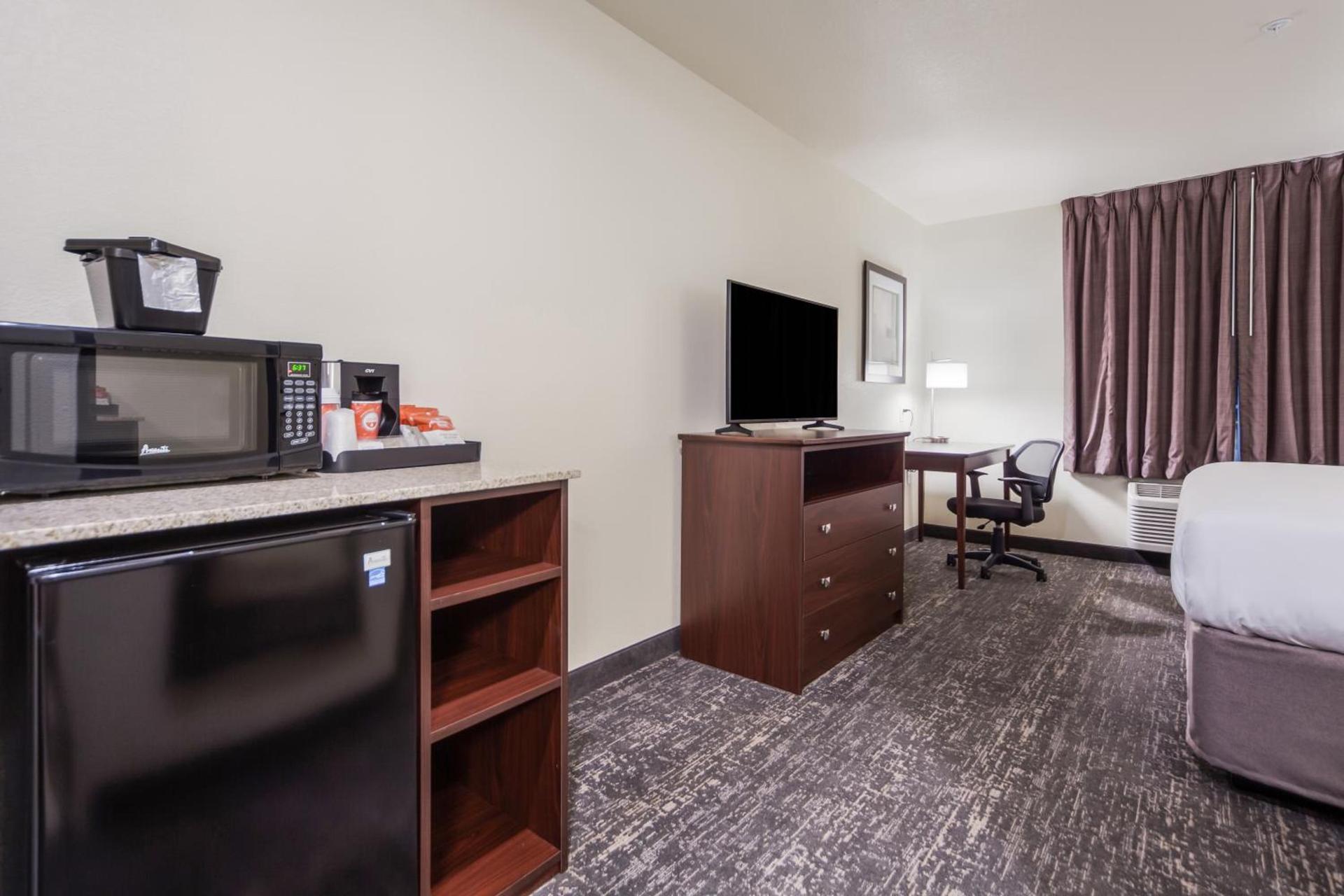 Cobblestone Inn & Suites-Fremont photo 39