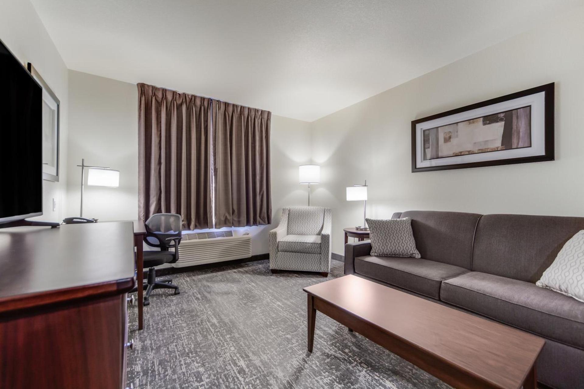 Cobblestone Inn & Suites-Fremont photo 43
