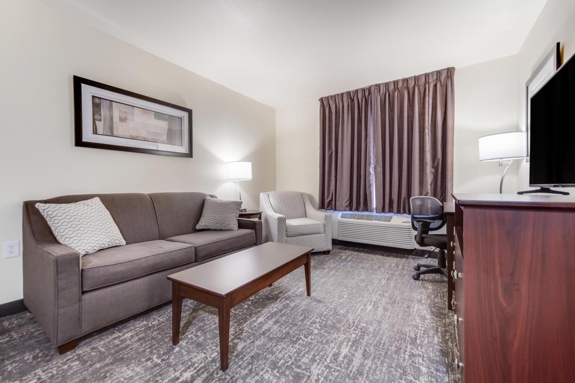 Cobblestone Inn & Suites-Fremont photo 44