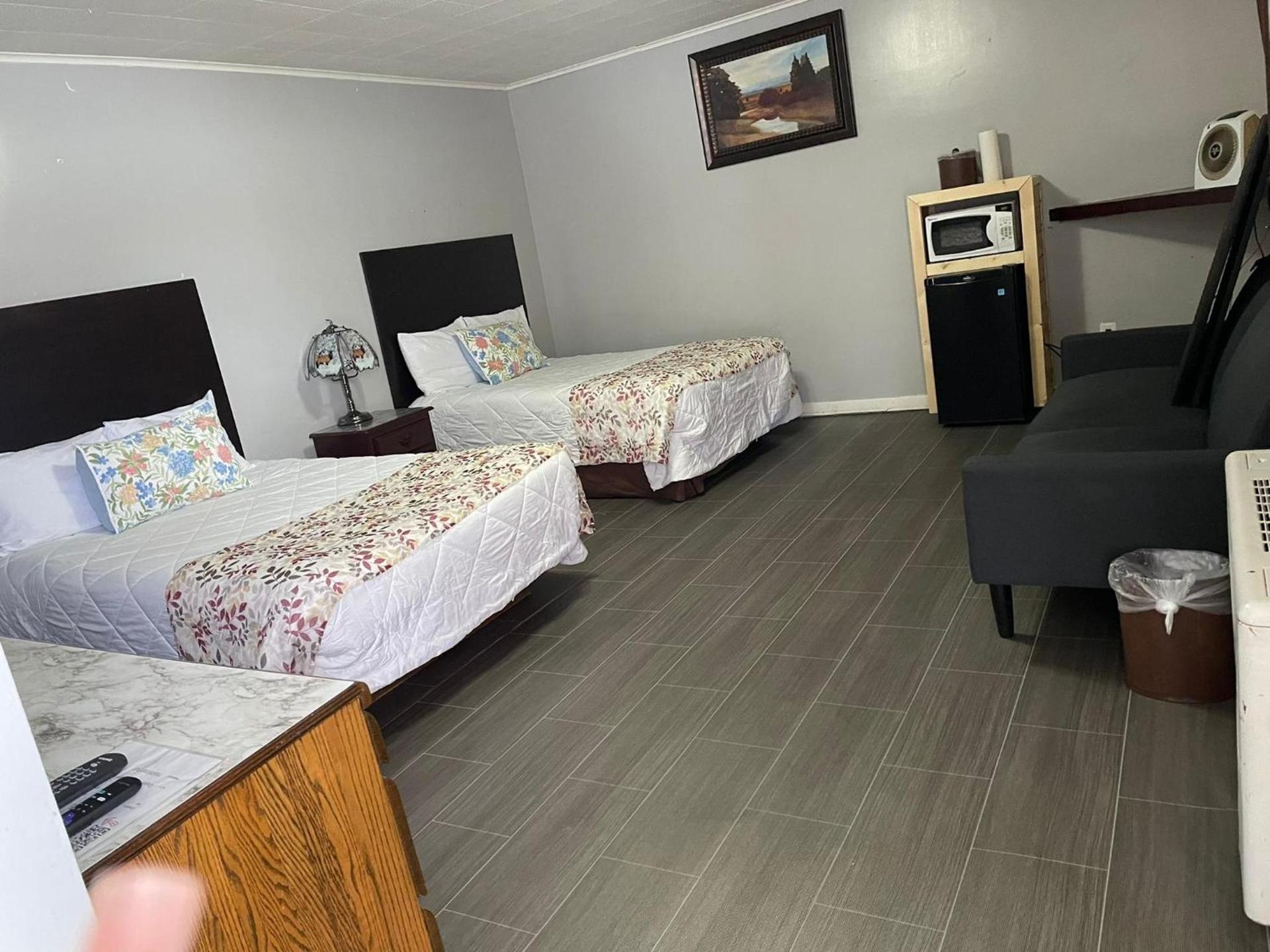Fiesta City Motel photo 51