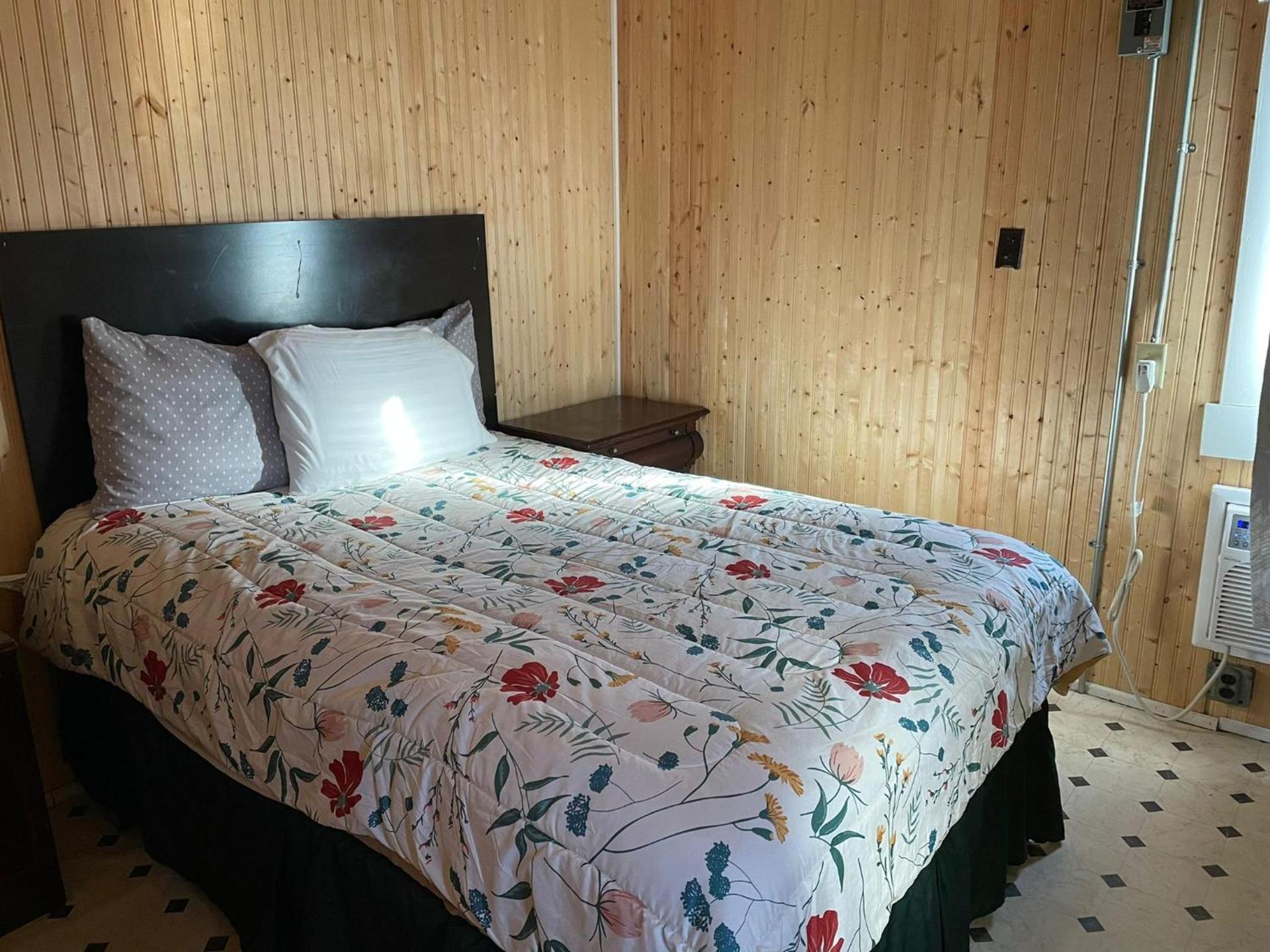 Fiesta City Motel photo 56