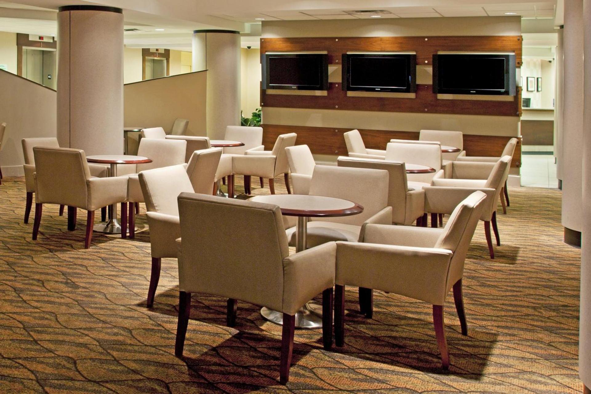 Holiday Inn Columbus Dwtn-Capitol Square by IHG photo 57