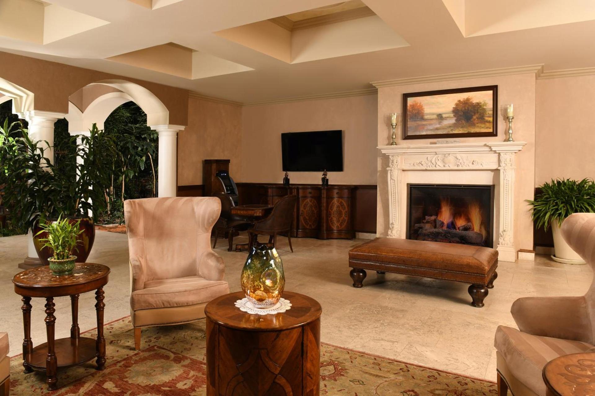 Woolley's Classic Suites photo 26