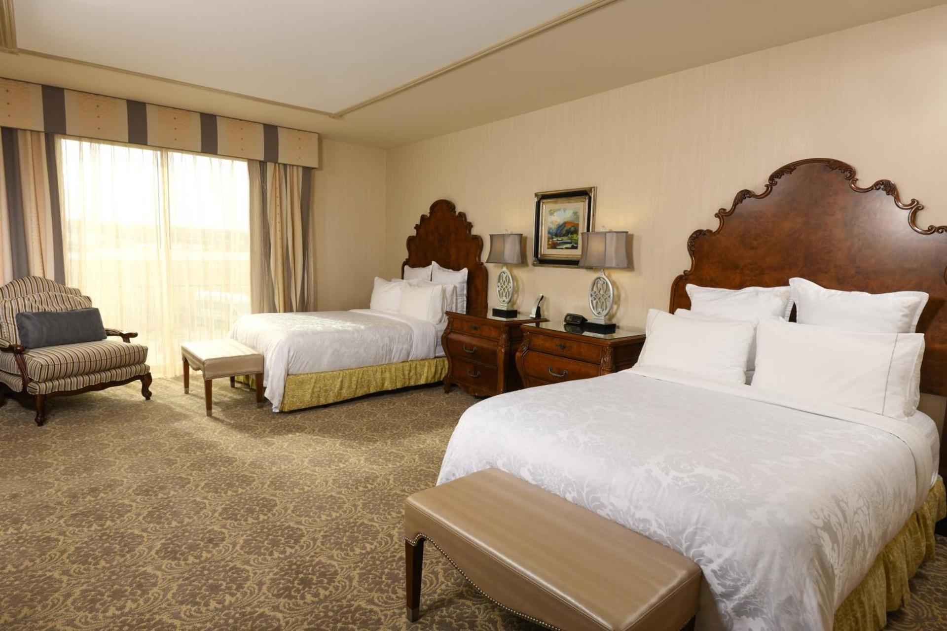 Woolley's Classic Suites photo 22