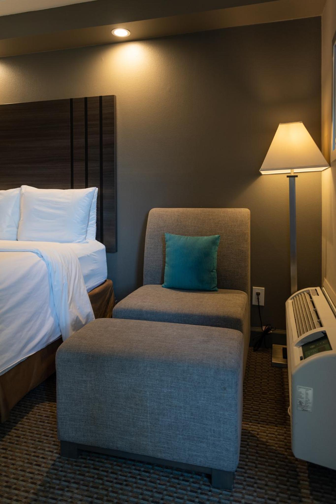 GreenTree Inn & Suites Los Angeles - Alhambra - Pasadena photo 44