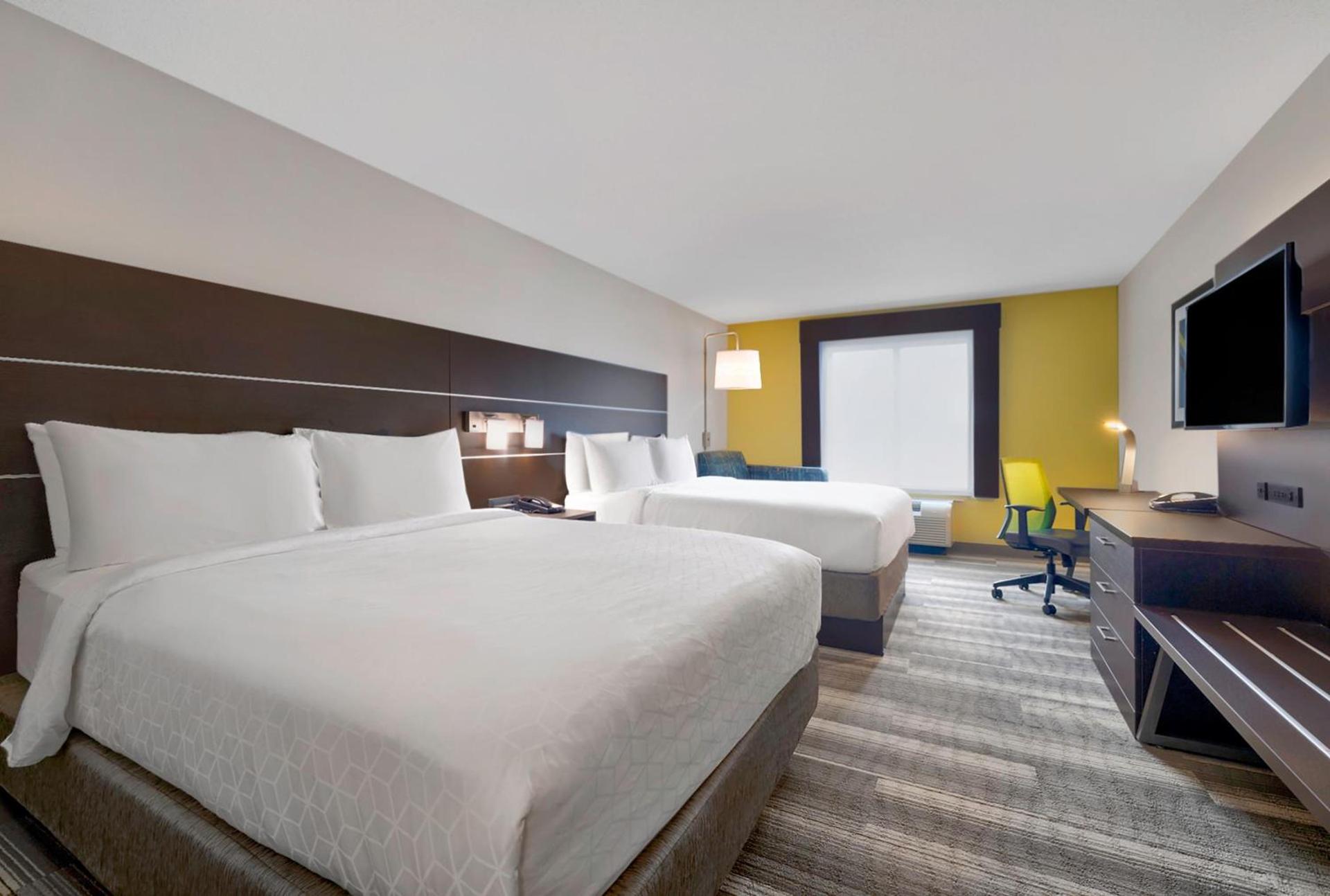 Holiday Inn Express Hotel & Suites Kansas City - Grandview by IHG photo 52