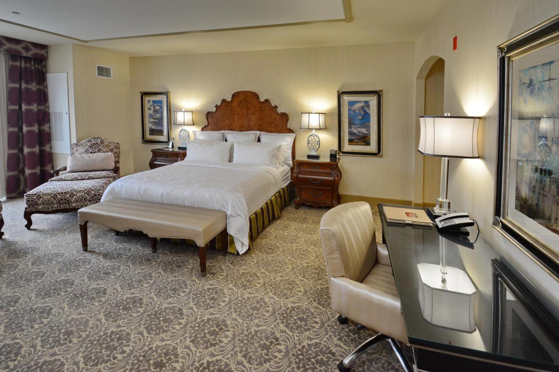 Woolley's Classic Suites photo 47