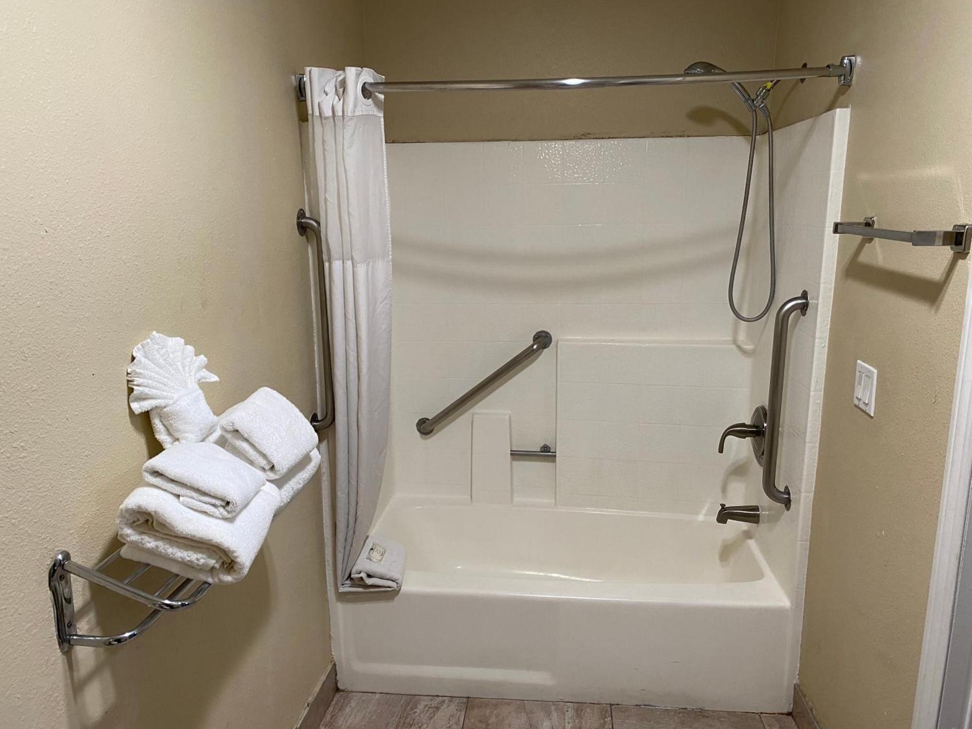 Quality Inn Downey photo 27