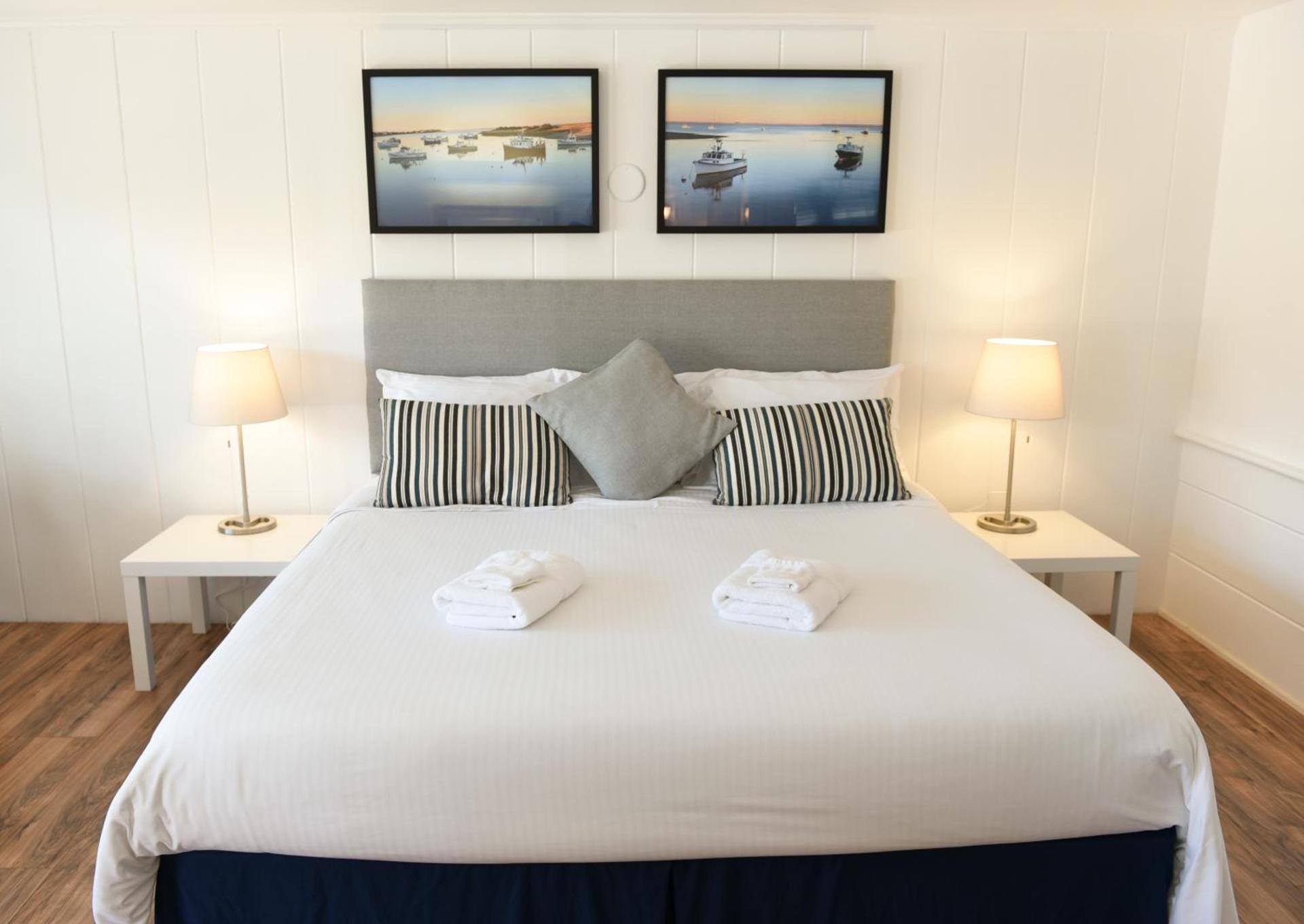 Cape Cod Veranda photo 32