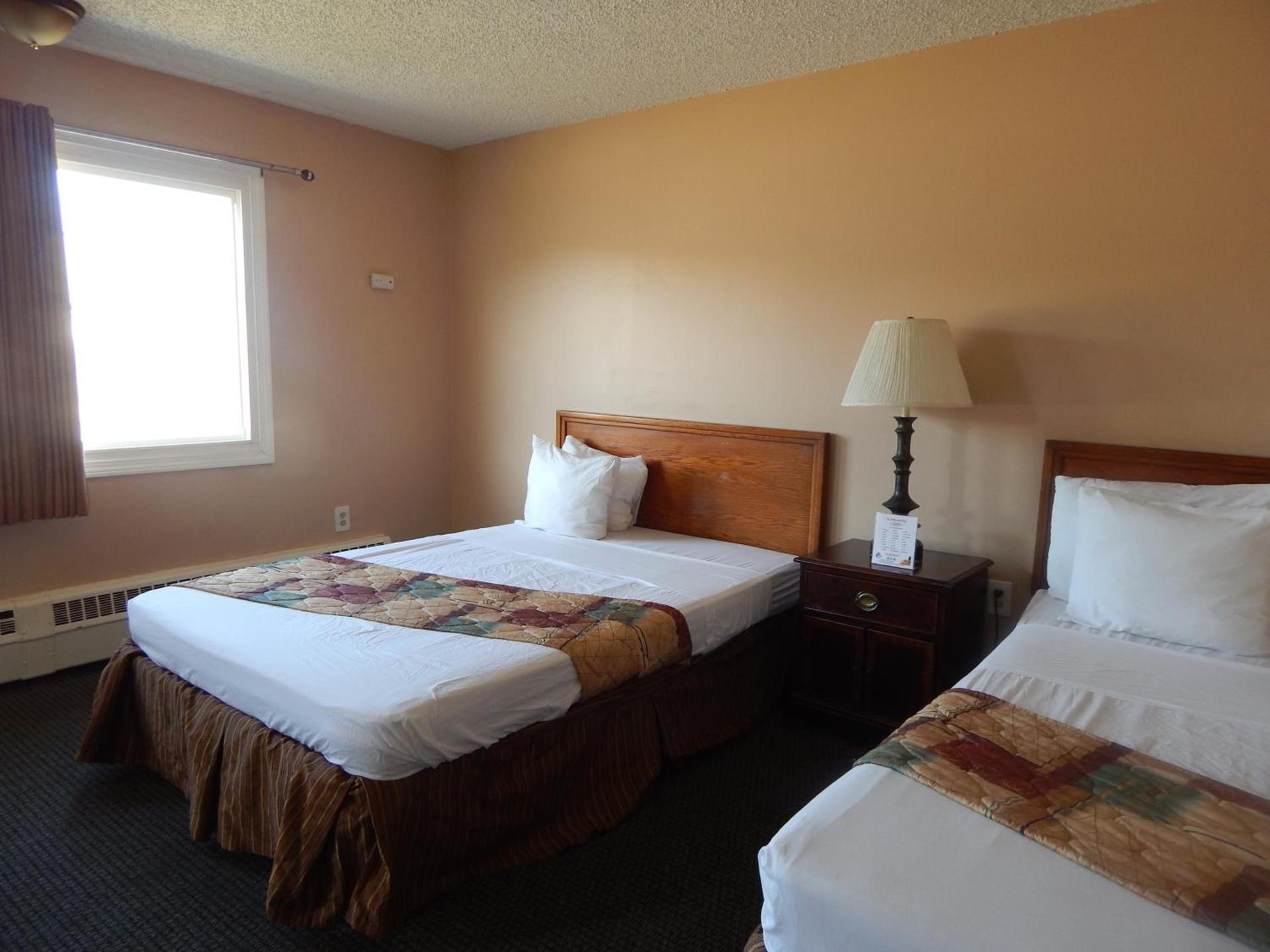Capri Motel photo 63