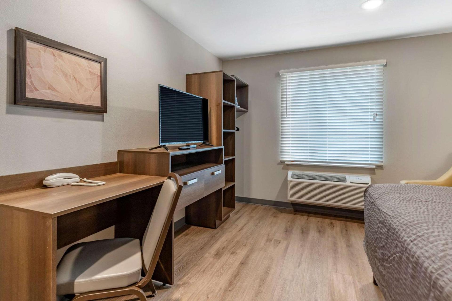 WoodSpring Suites Austin Georgetown photo 12