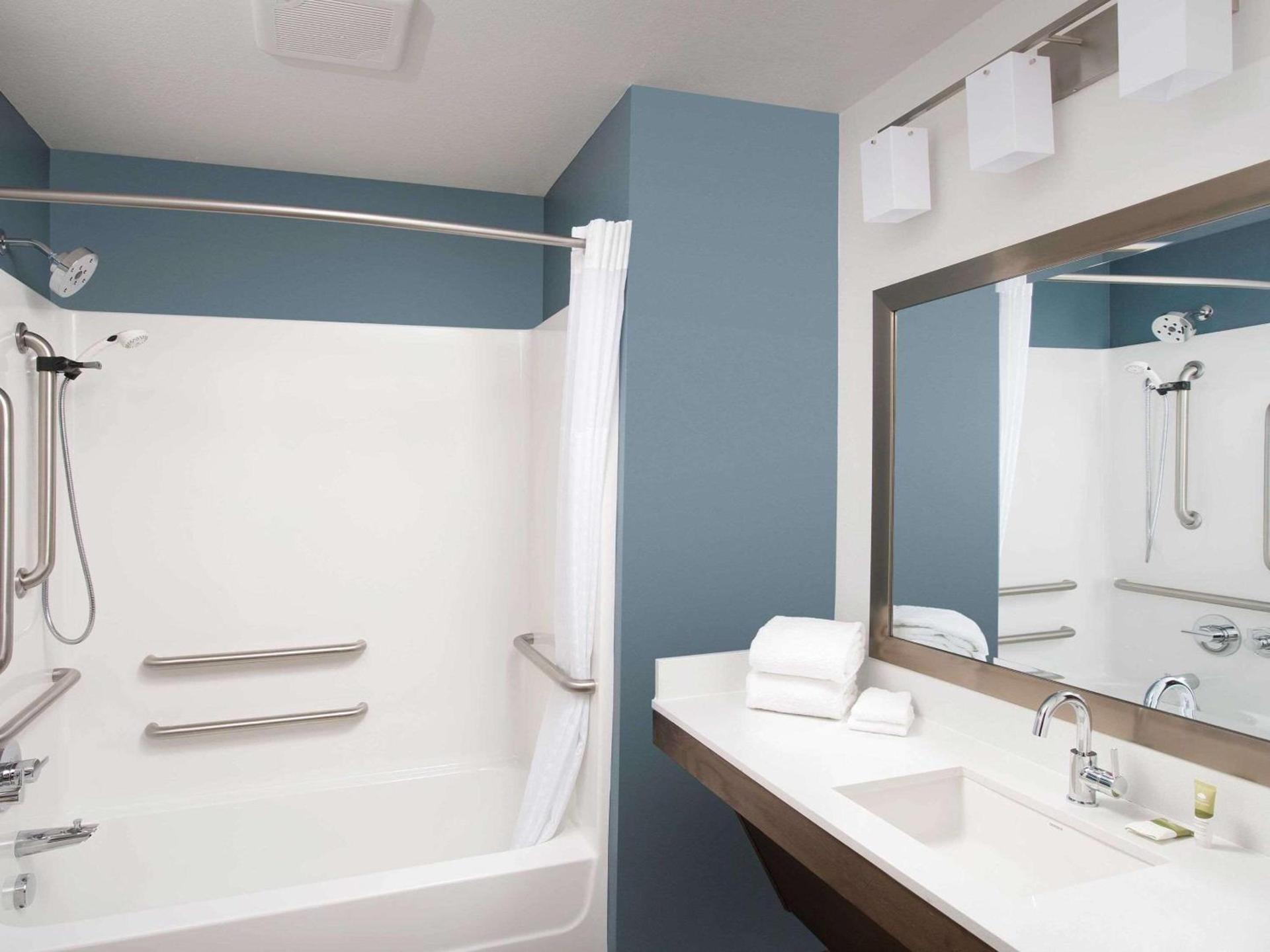 Candlewood Suites Pecos by IHG photo 11