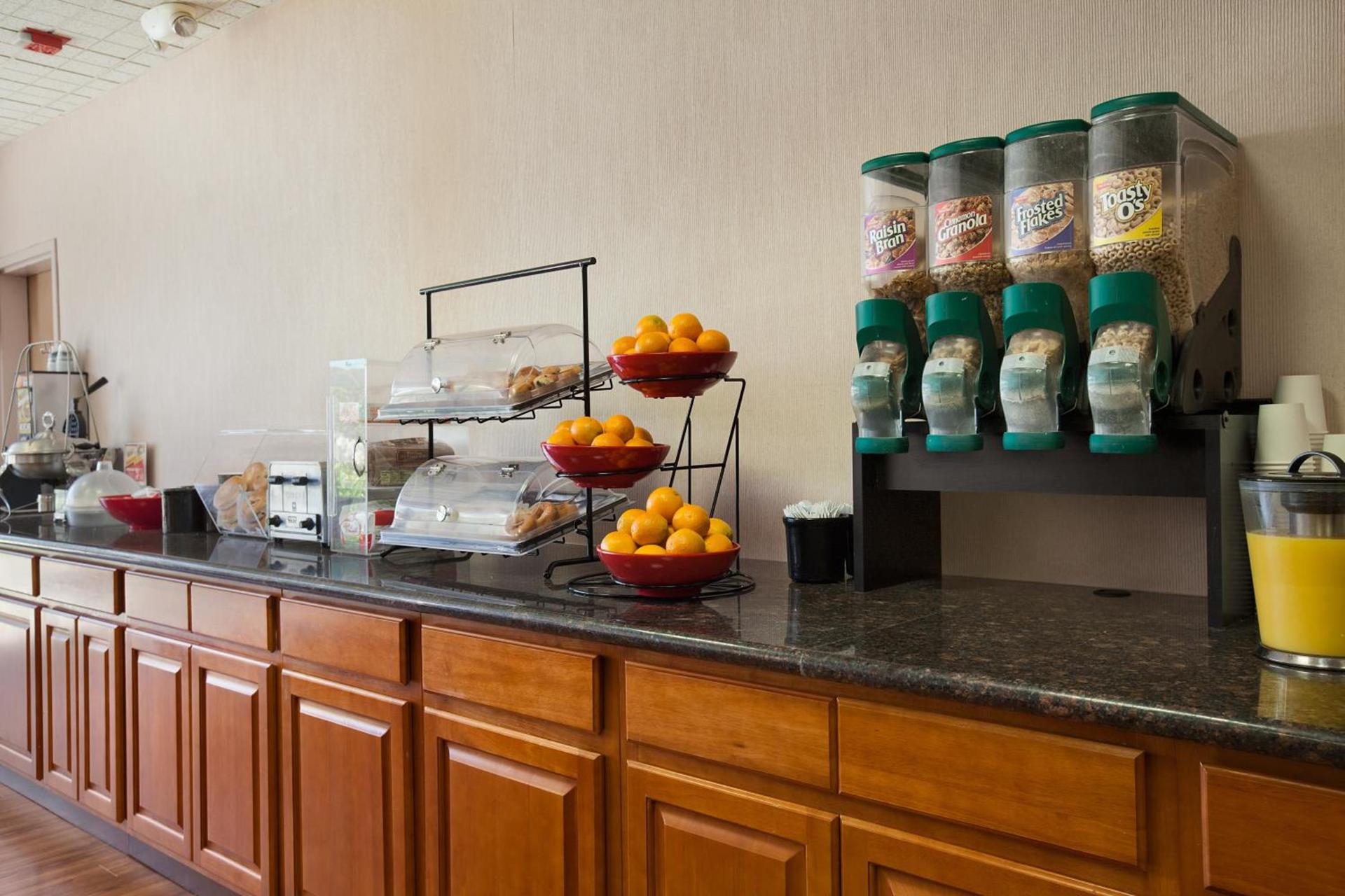 Ramada by Wyndham Sunnyvale/Silicon Valley photo 21