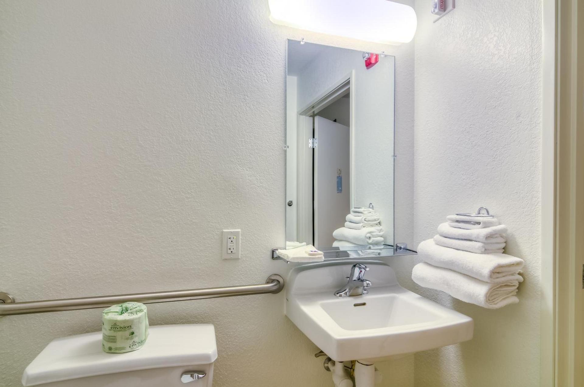 Motel 6-Arlington Heights, IL - Chicago North Central photo 30