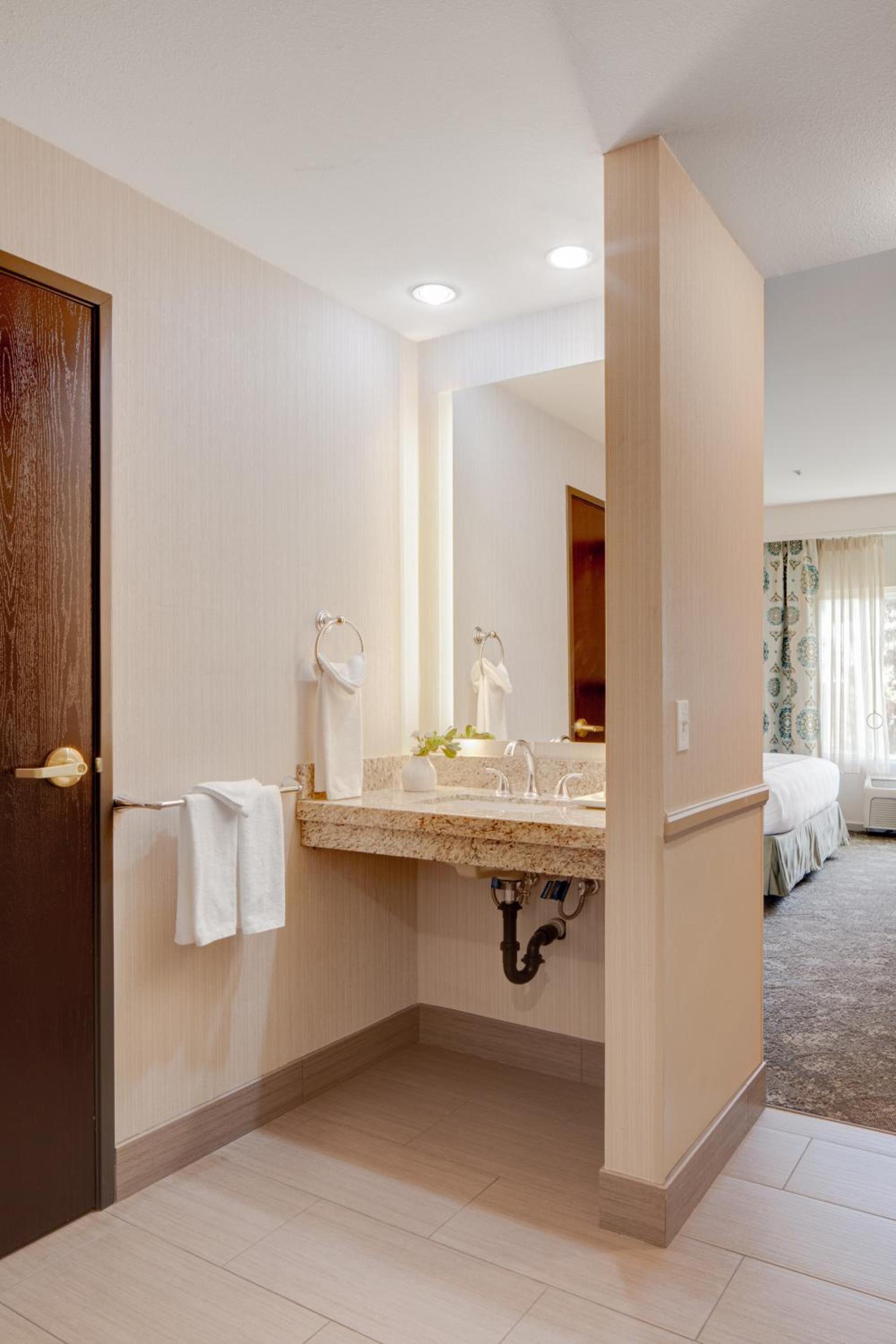 Ayres Hotel Corona - Riverside photo 17