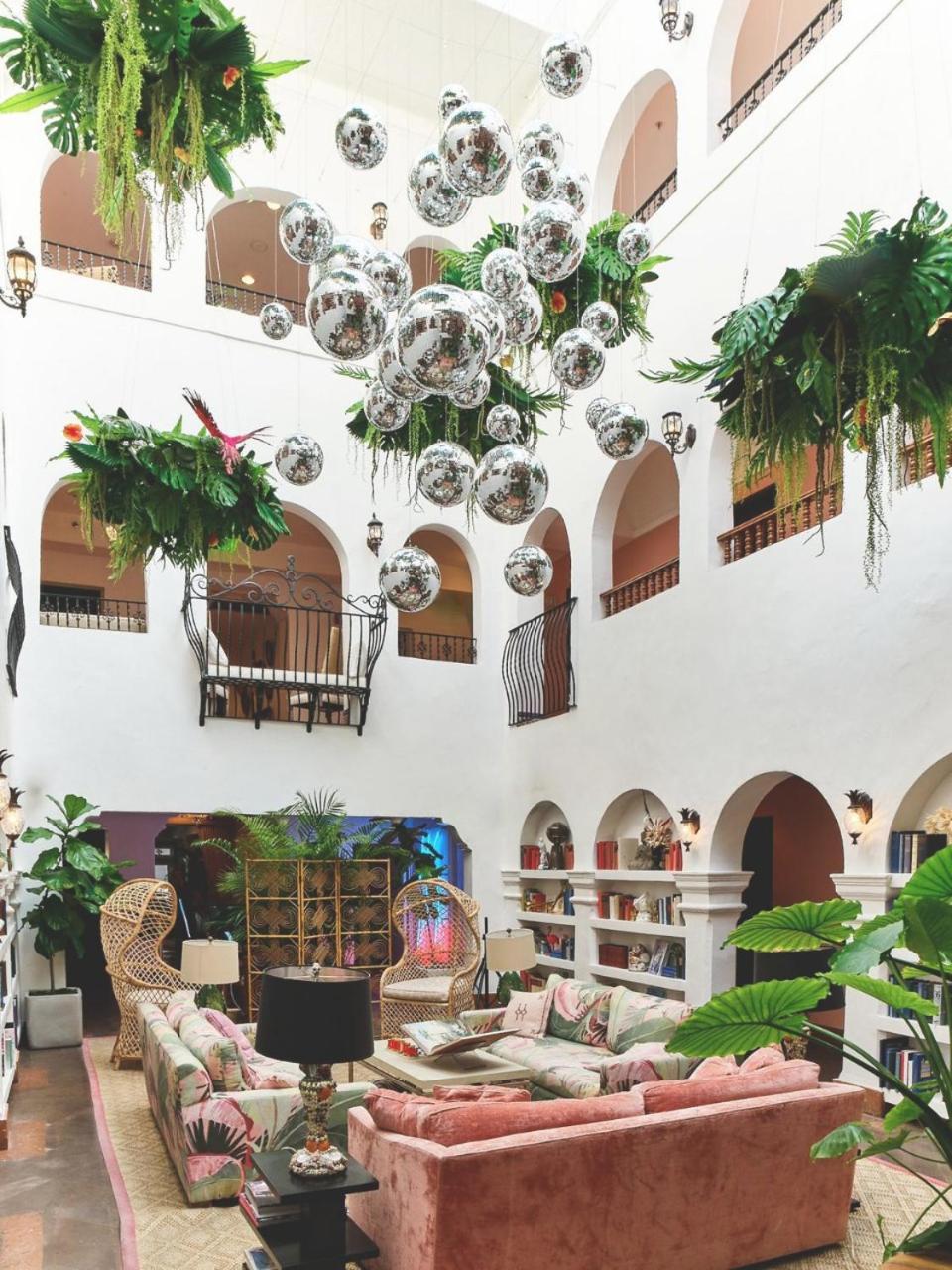 Casa Faena Miami Beach photo 2