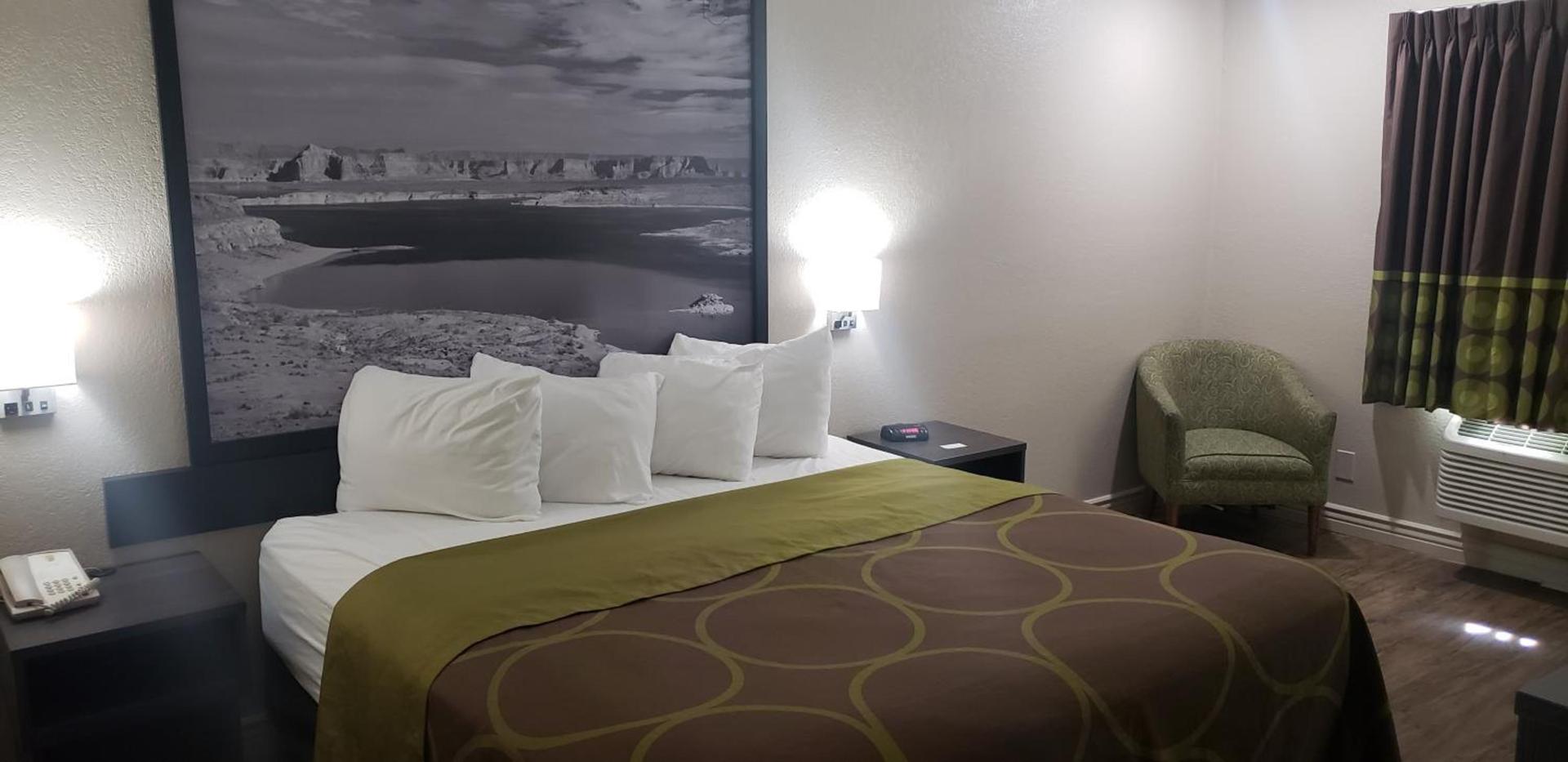 Super 8 by Wyndham Goodyear/Phoenix Area photo 47