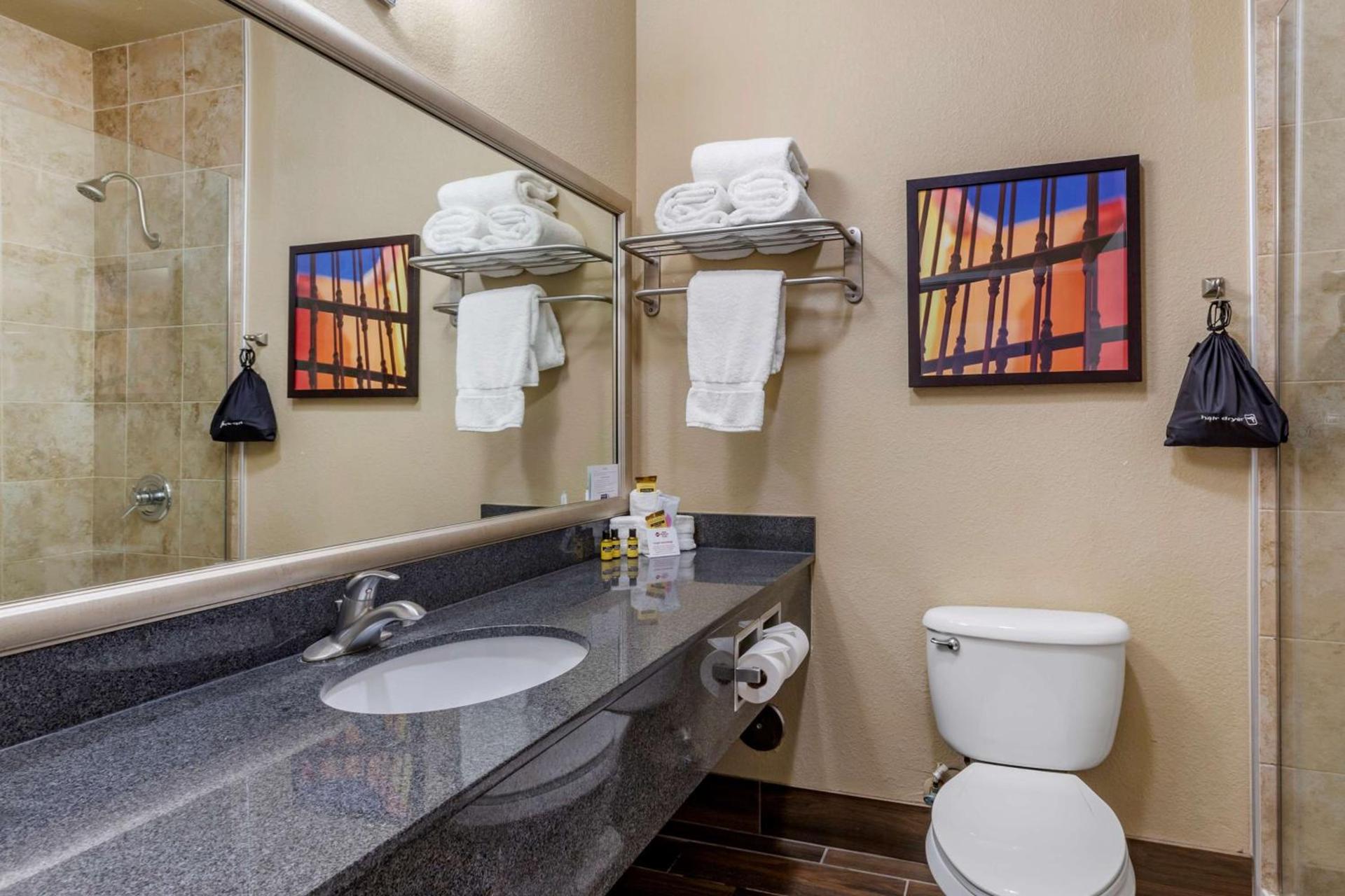 Best Western Plus Winslow Inn photo 20