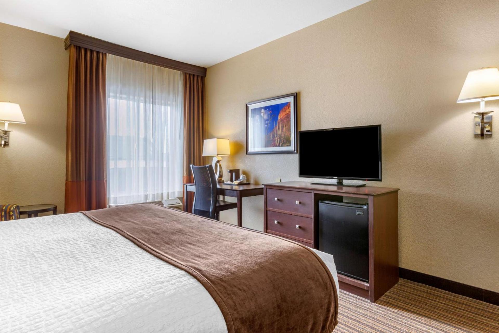 Best Western Plus Winslow Inn photo 19