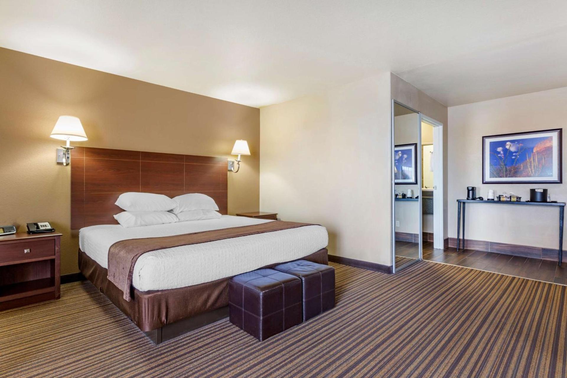 Best Western Plus Winslow Inn photo 25