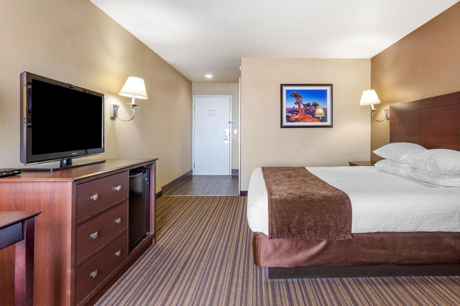 Best Western Plus Winslow Inn photo 21