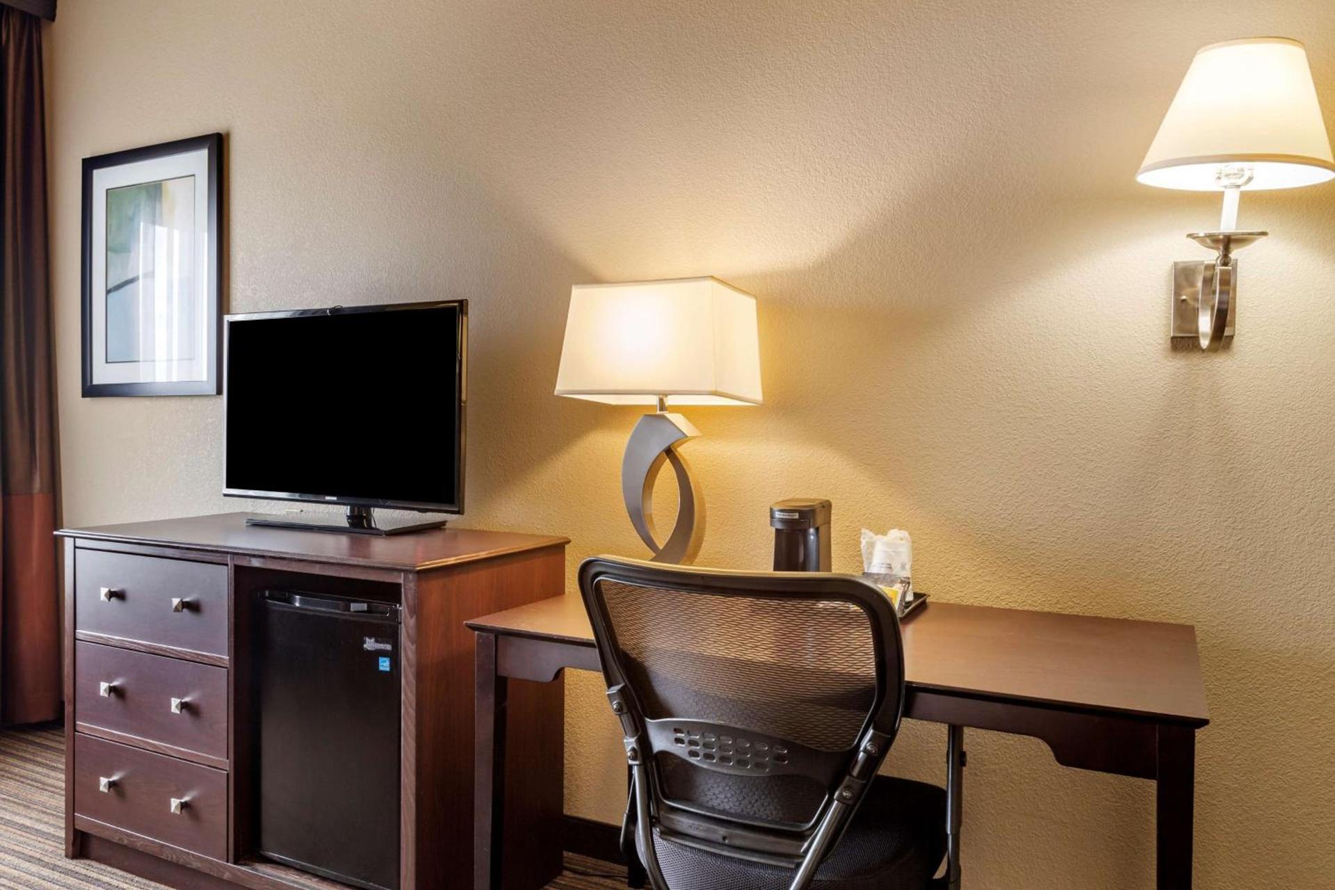 Best Western Plus Winslow Inn photo 15