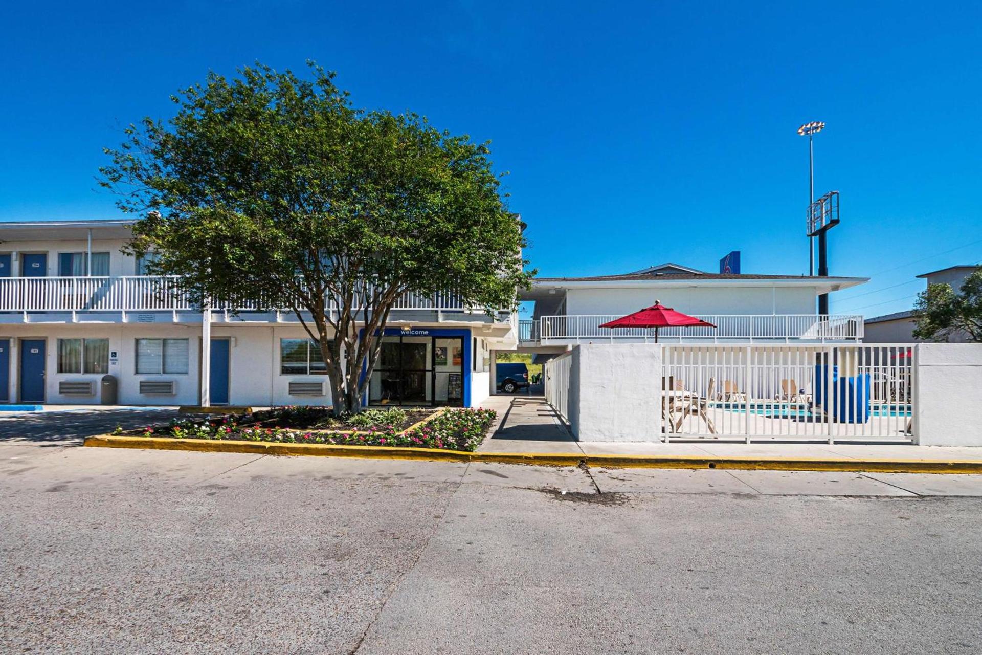 Motel 6-Corpus Christi, TX - Northwest photo 7