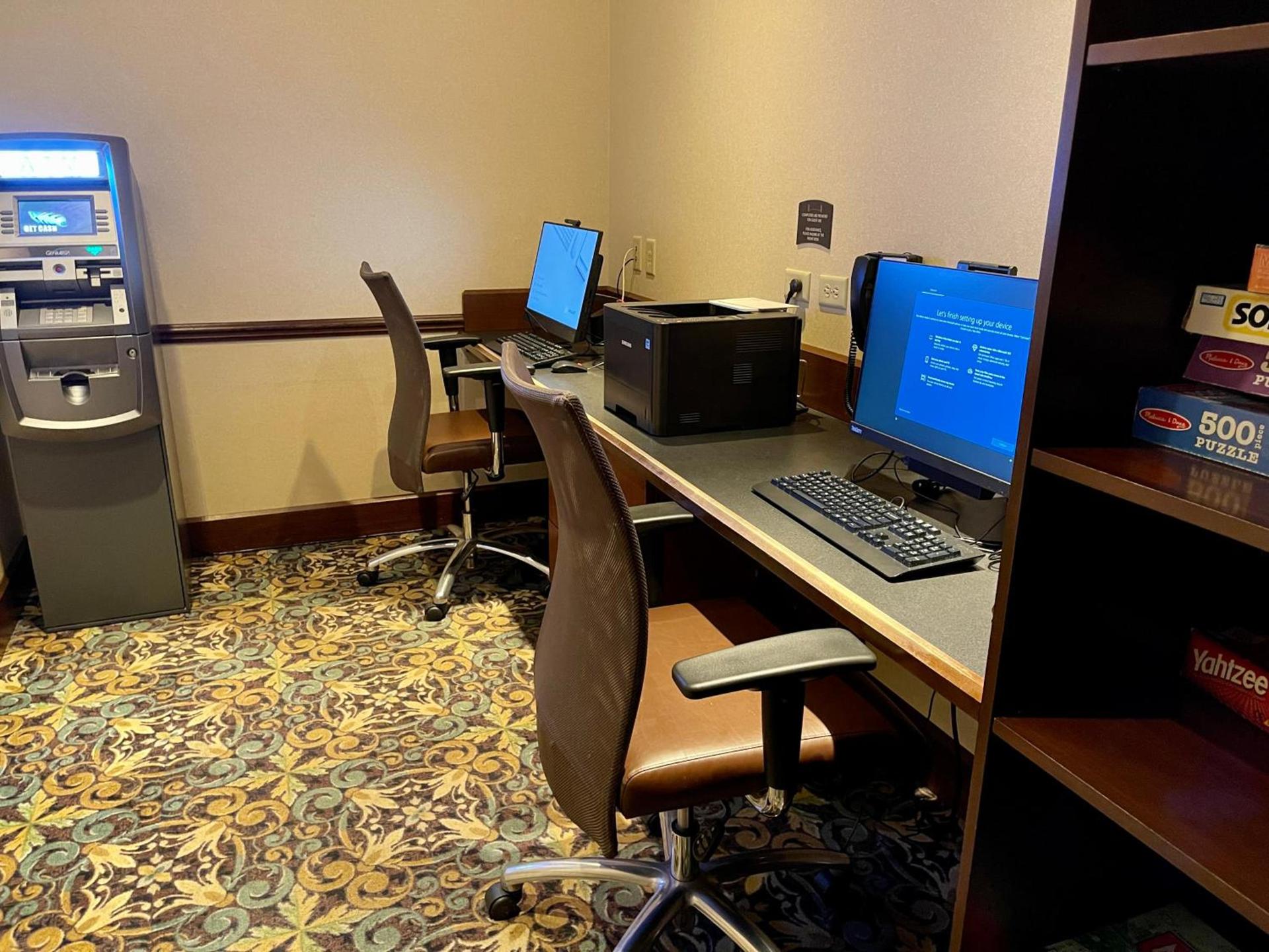 Staybridge Suites Milwaukee West-Oconomowoc by IHG photo 98