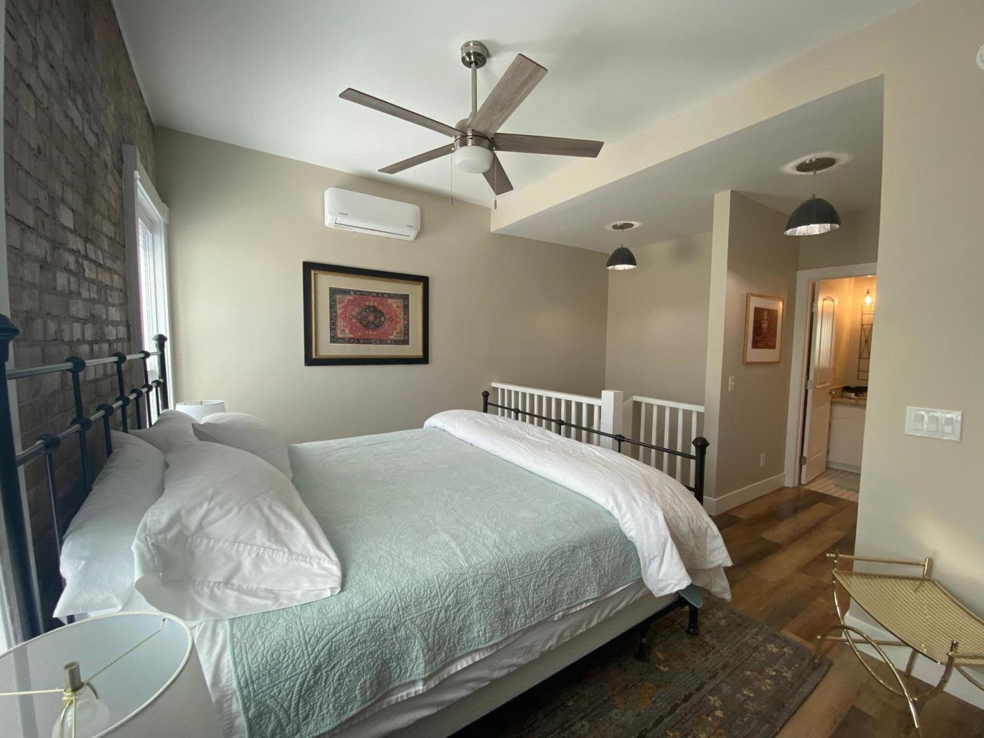 Bisbee Brownstone Suites photo 5