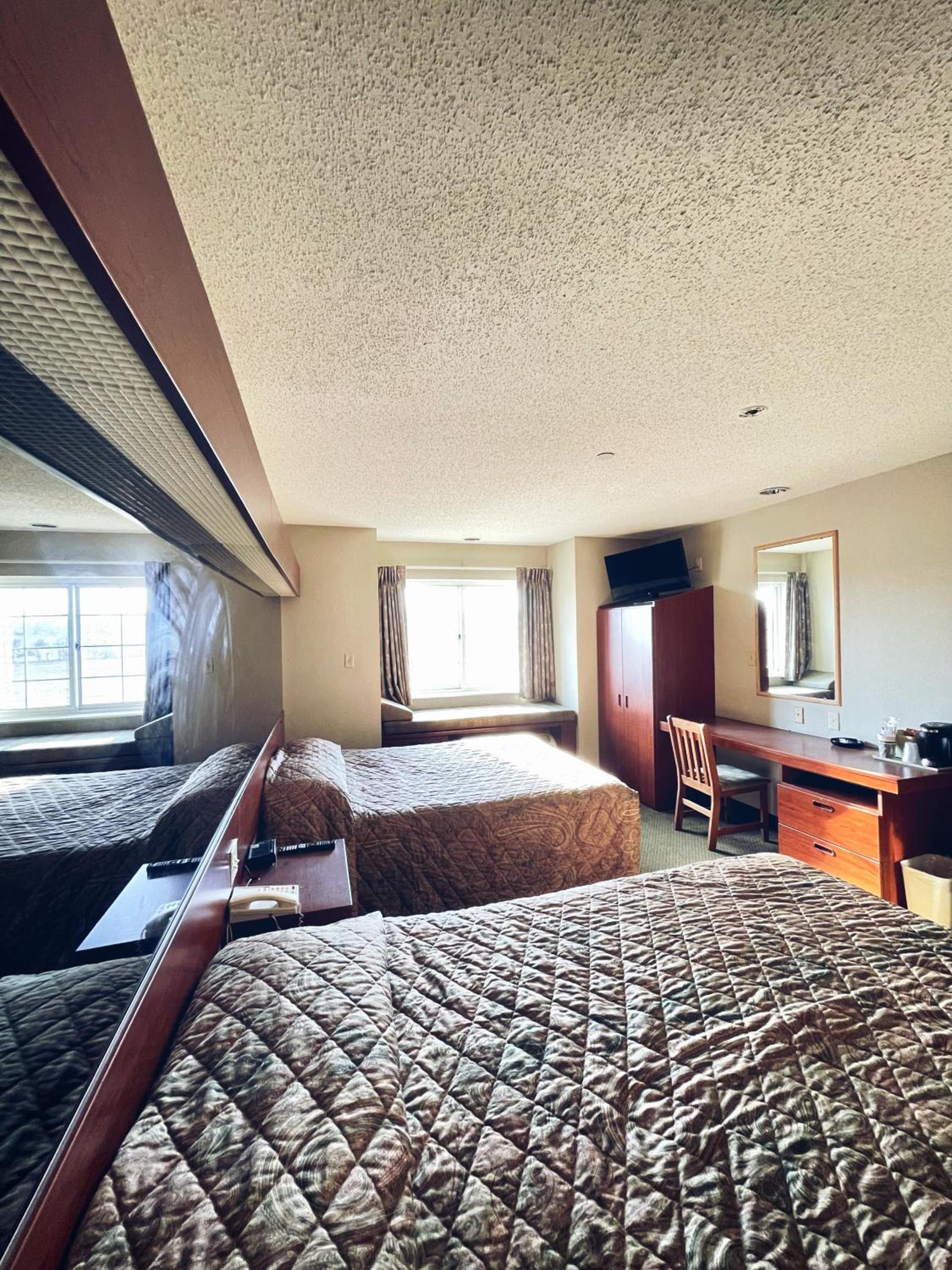 WELCOME INN & SUITES photo 9