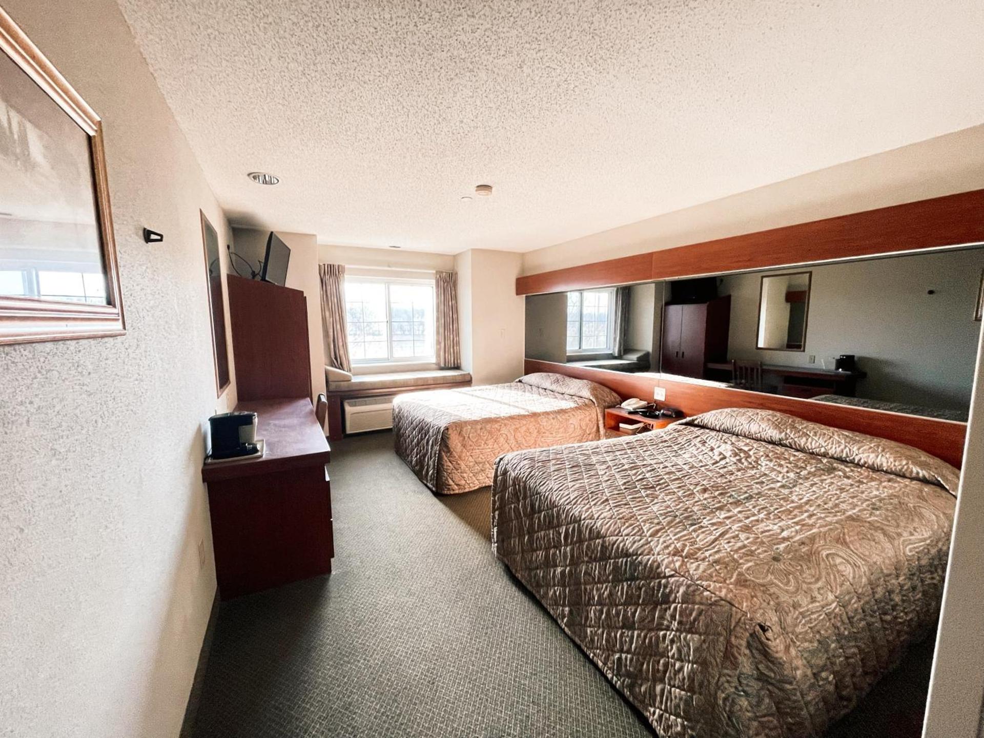 WELCOME INN & SUITES photo 3