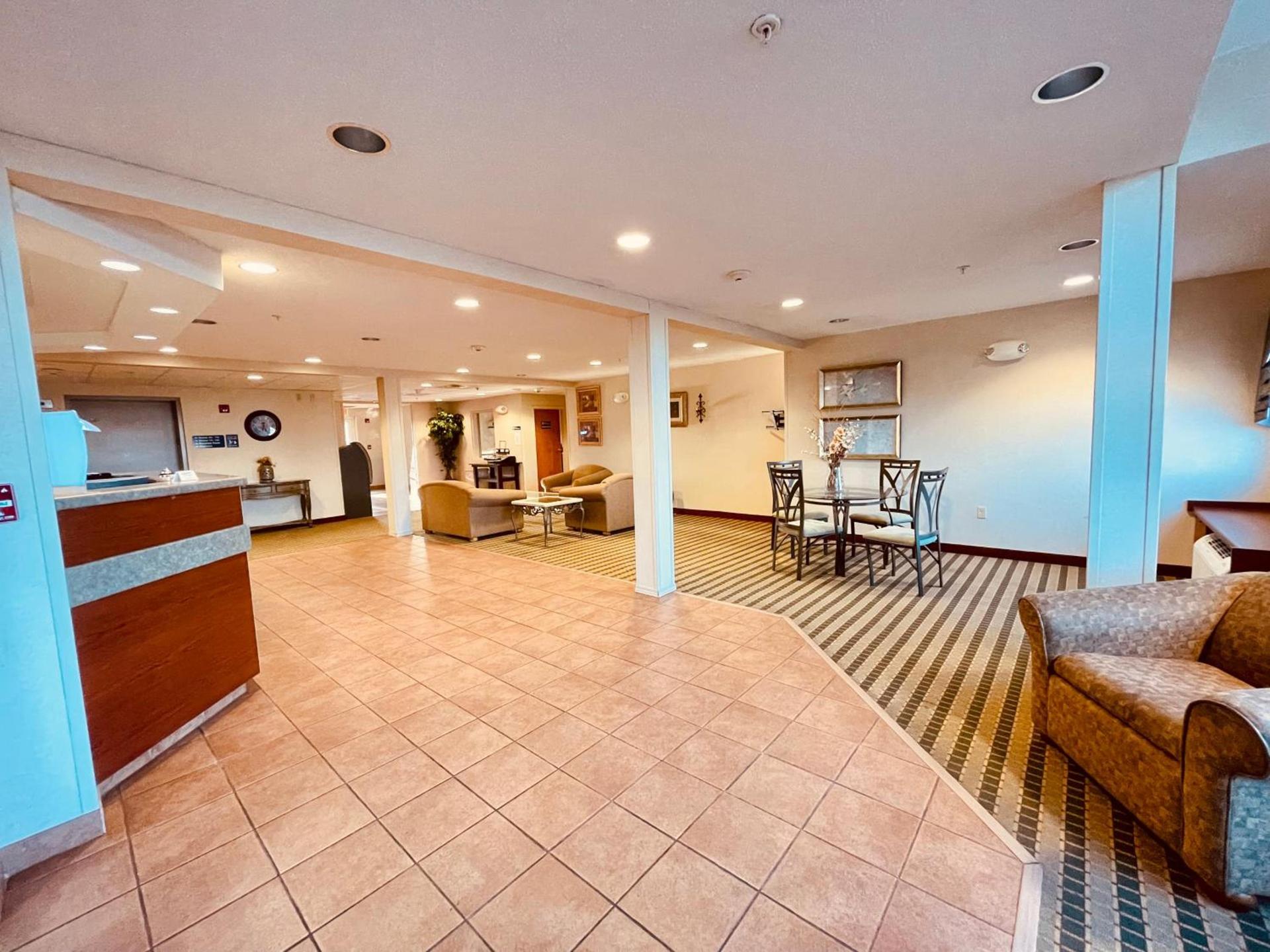 WELCOME INN & SUITES photo 12