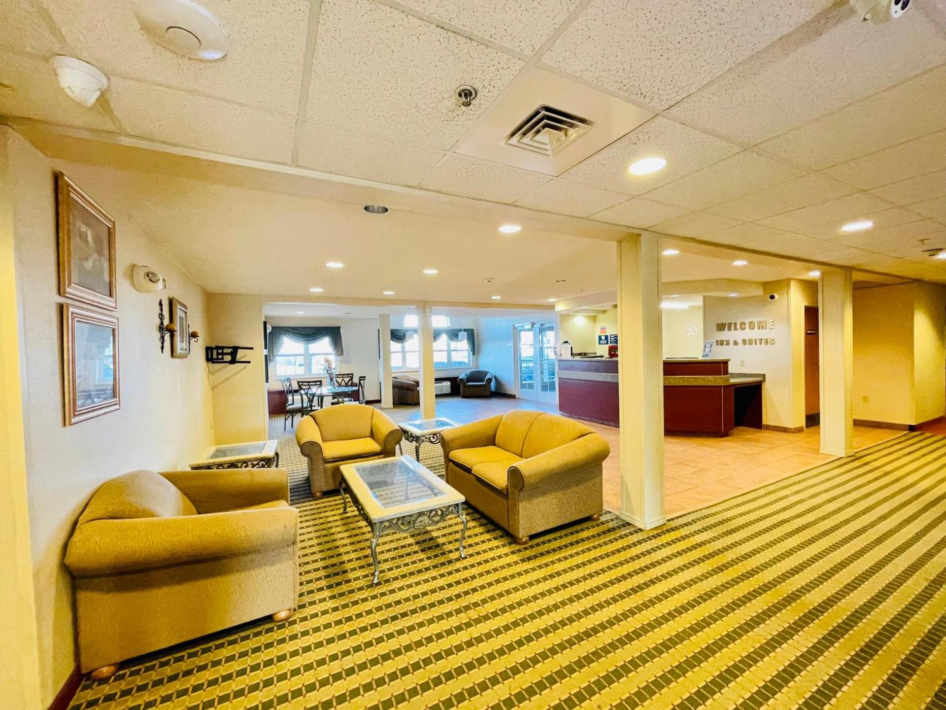 WELCOME INN & SUITES photo 10