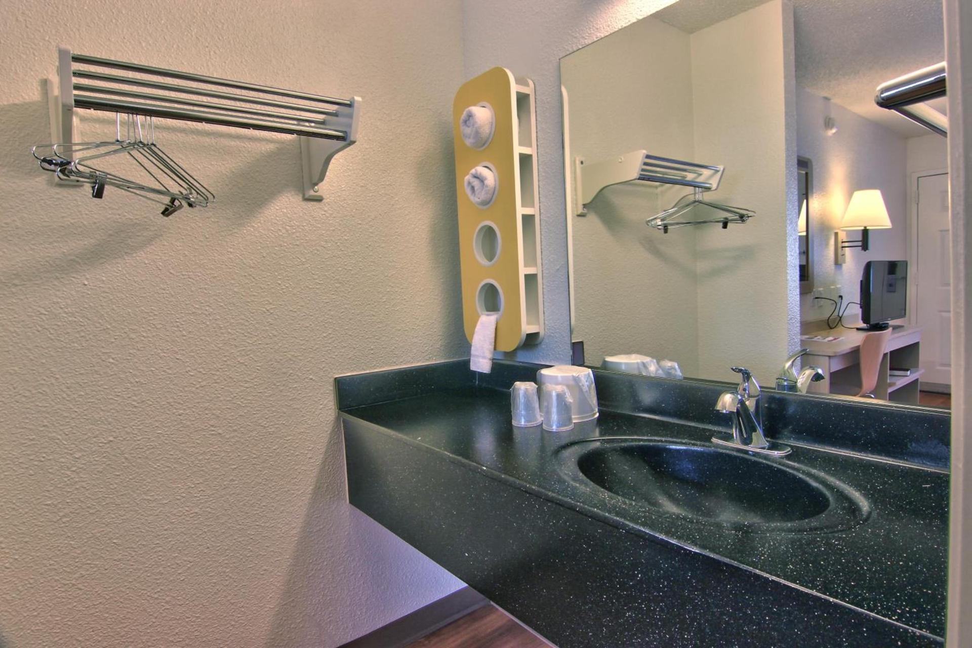 Motel 6-Sacramento, CA - Old Sacramento North photo 17
