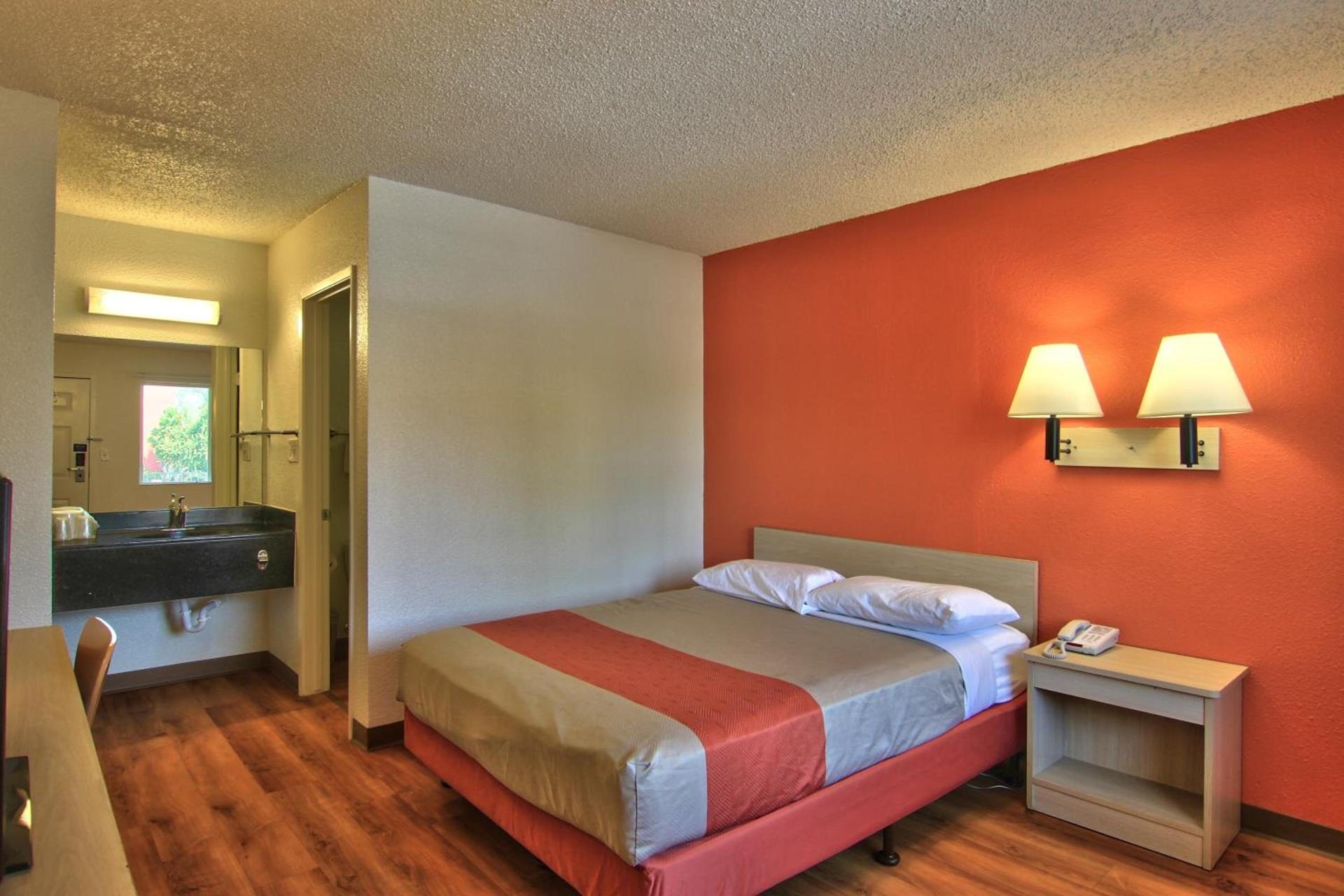 Motel 6-Sacramento, CA - Old Sacramento North photo 55